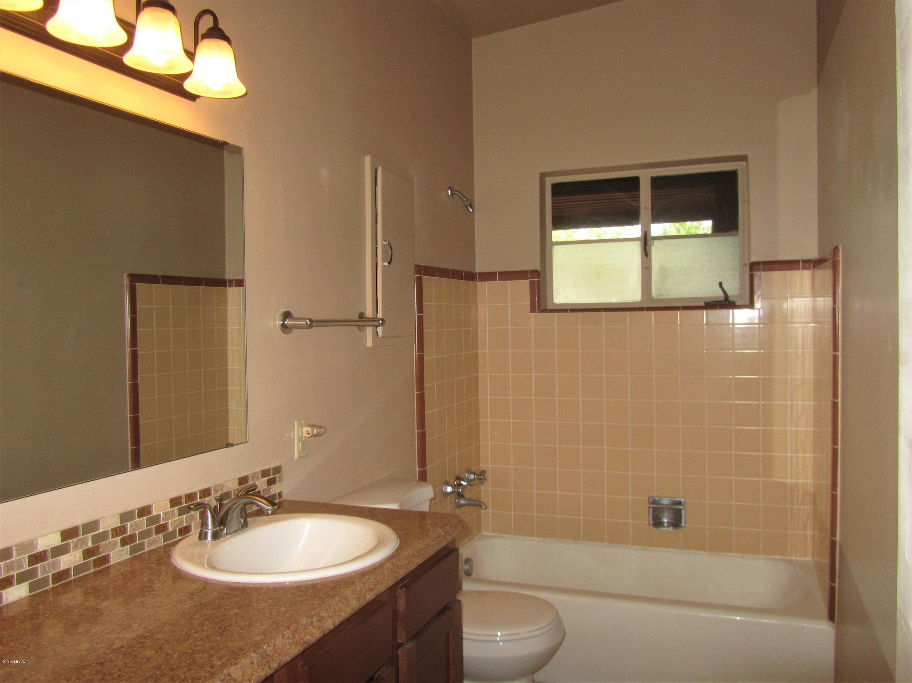Lynwood Grove Annex - Residential