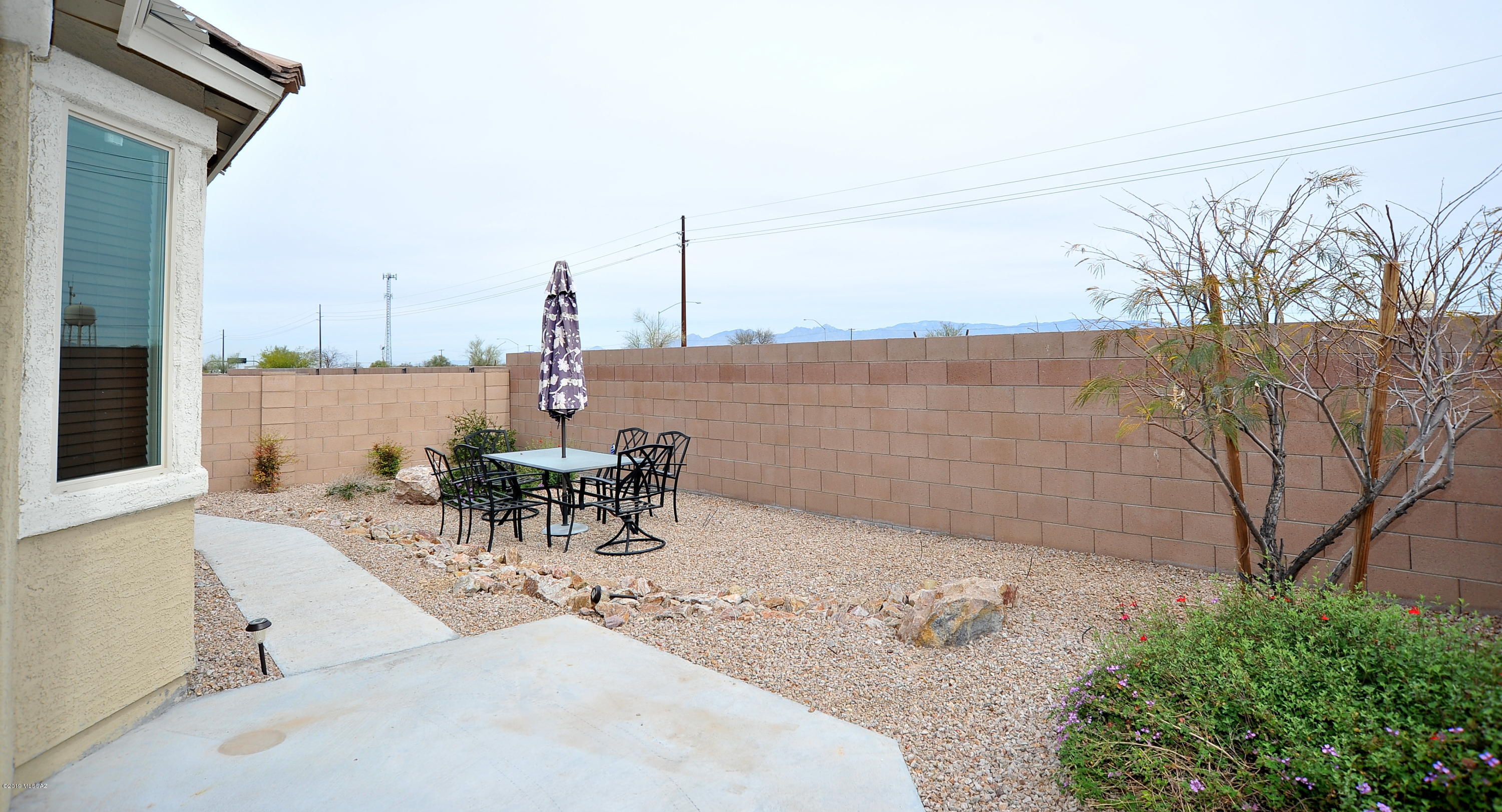 Interstate 10 and Kolb Road - Residential