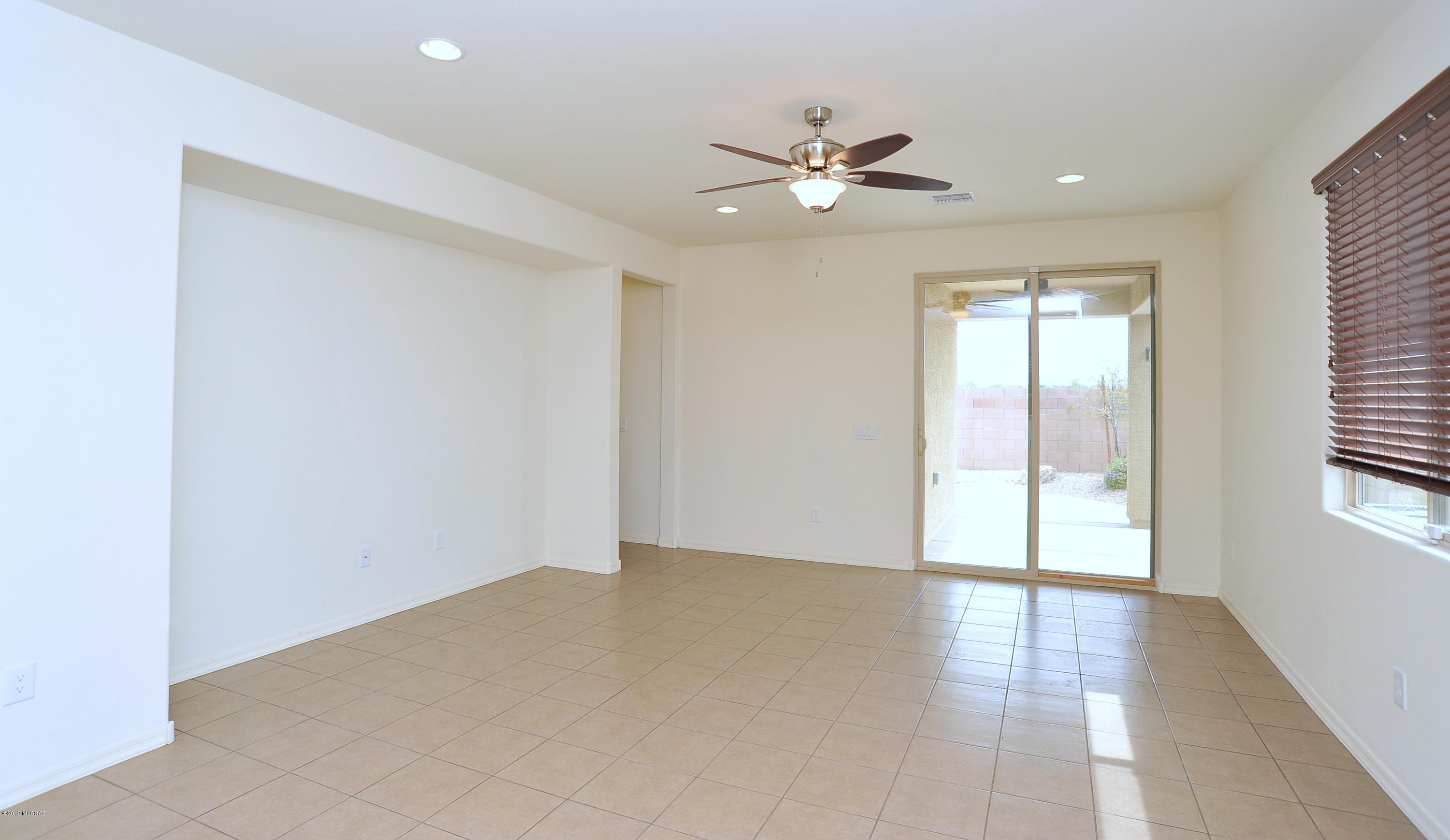 Interstate 10 and Kolb Road - Residential