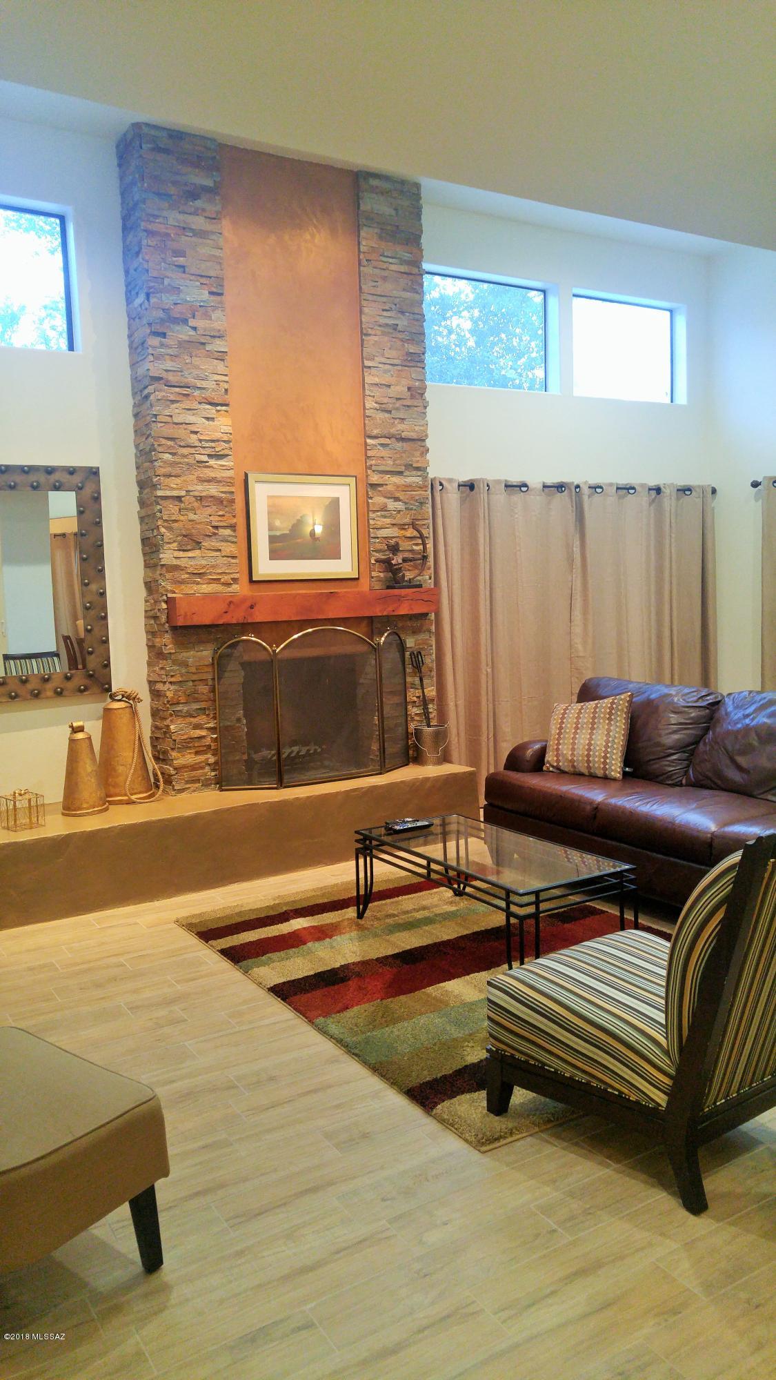 GORGEOUS FULLY FURNISH TOWNHOME IN UPSCALE GATED COMMUNITY FEATURING BEAUTIFUL LANDSCAPING, TENNIS COURTS, POOL AND SPA. CONVENIENTLY LOCATED AT THE GATEWAY TO THE FOOTHILLS.  PROPERTY IS SEASONAL RENTAL AND RATES VARY.  AVAILABLE FOR MINIMUM 3 MONTH LEASE.  OWNER WILL CONSIDER LEASING UNFURNISHED FOR A LONGER LEASE.