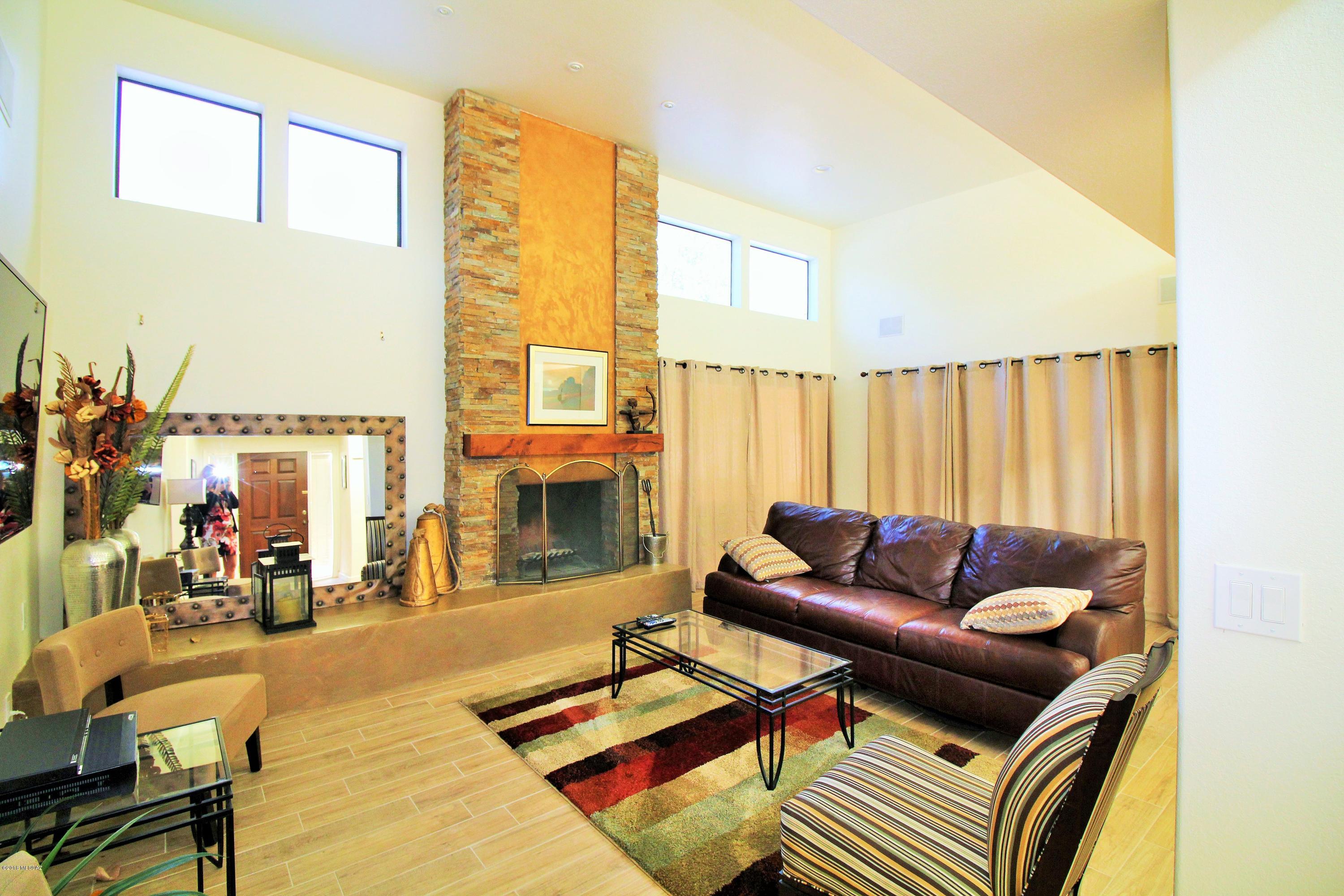 Riverbend - Sabino Canyon Road  (1-97) - Residential Lease