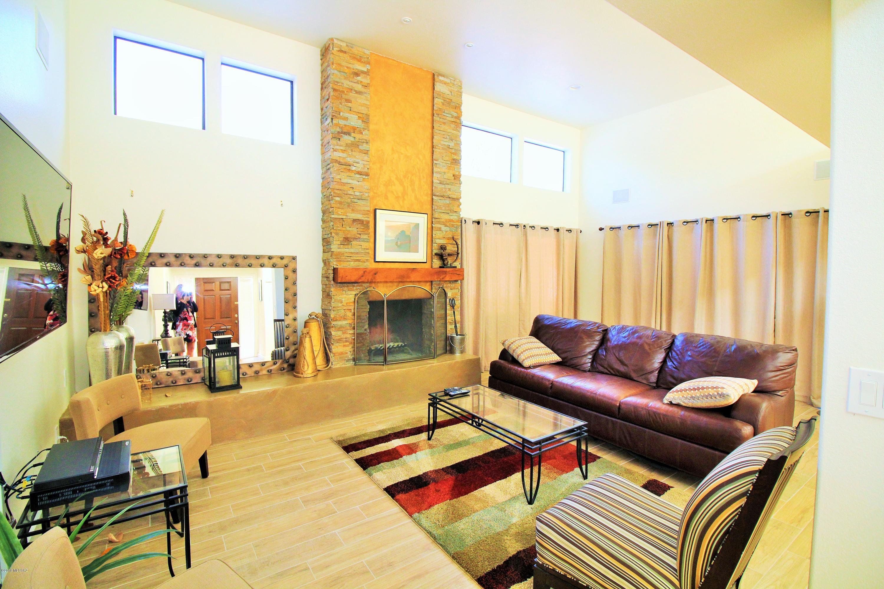 Riverbend - Sabino Canyon Road  (1-97) - Residential Lease