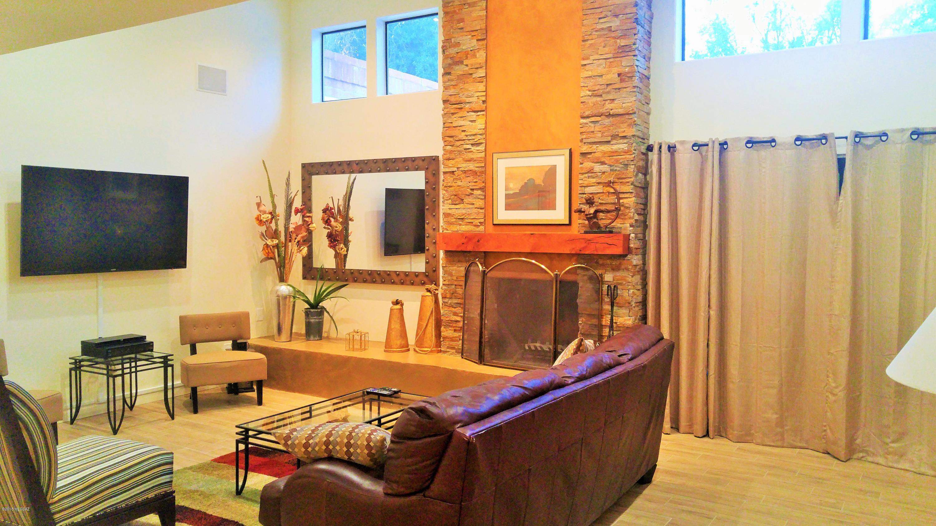 Riverbend - Sabino Canyon Road  (1-97) - Residential Lease