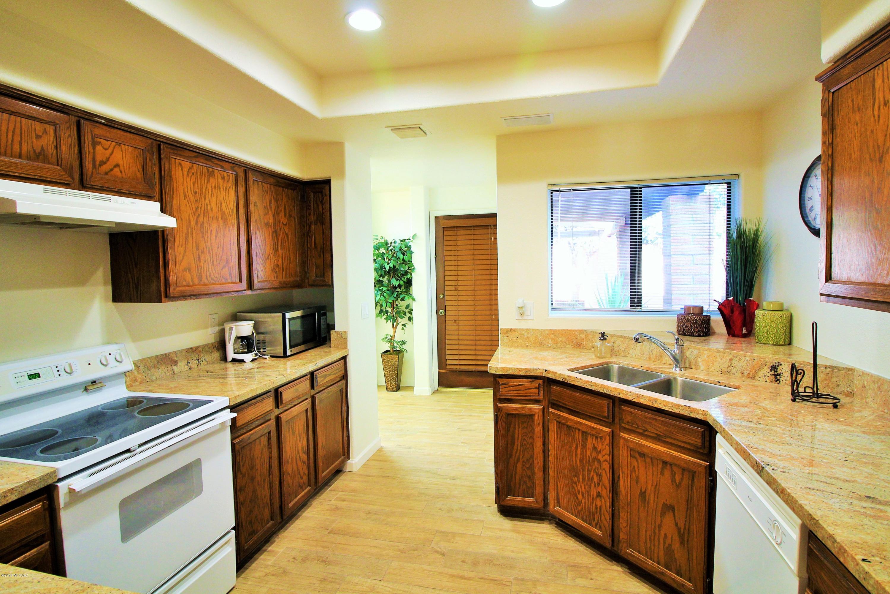 Riverbend - Sabino Canyon Road  (1-97) - Residential Lease