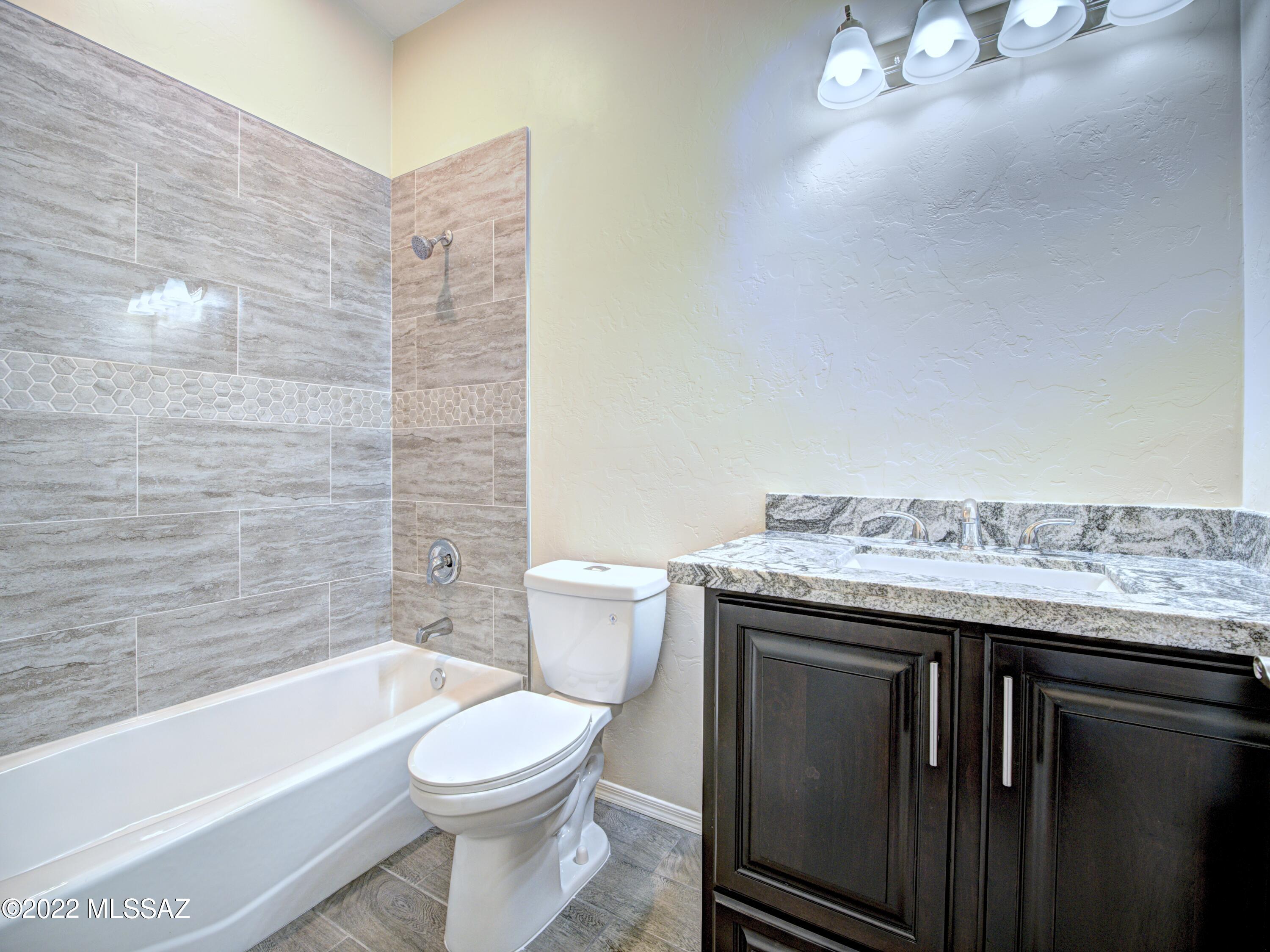 Rio Rico Villas 11 - Residential