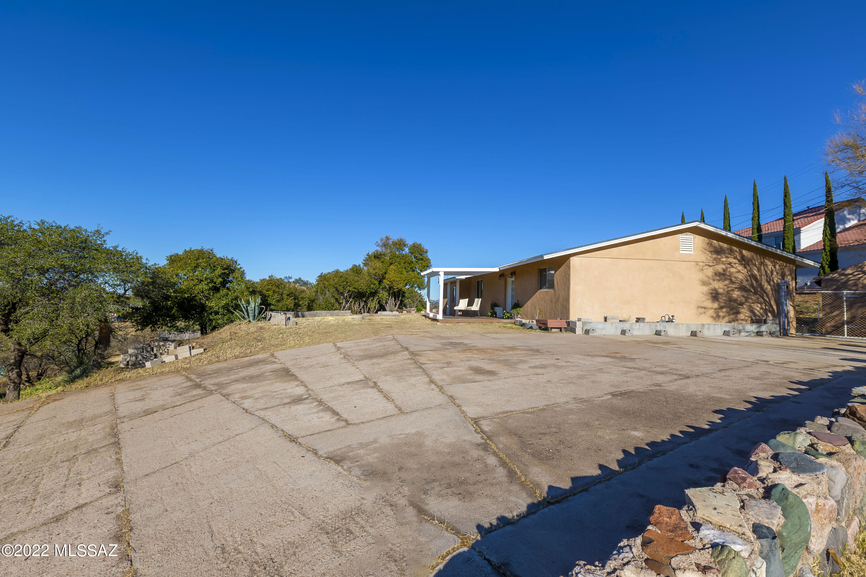 Los Robles Estates - Residential