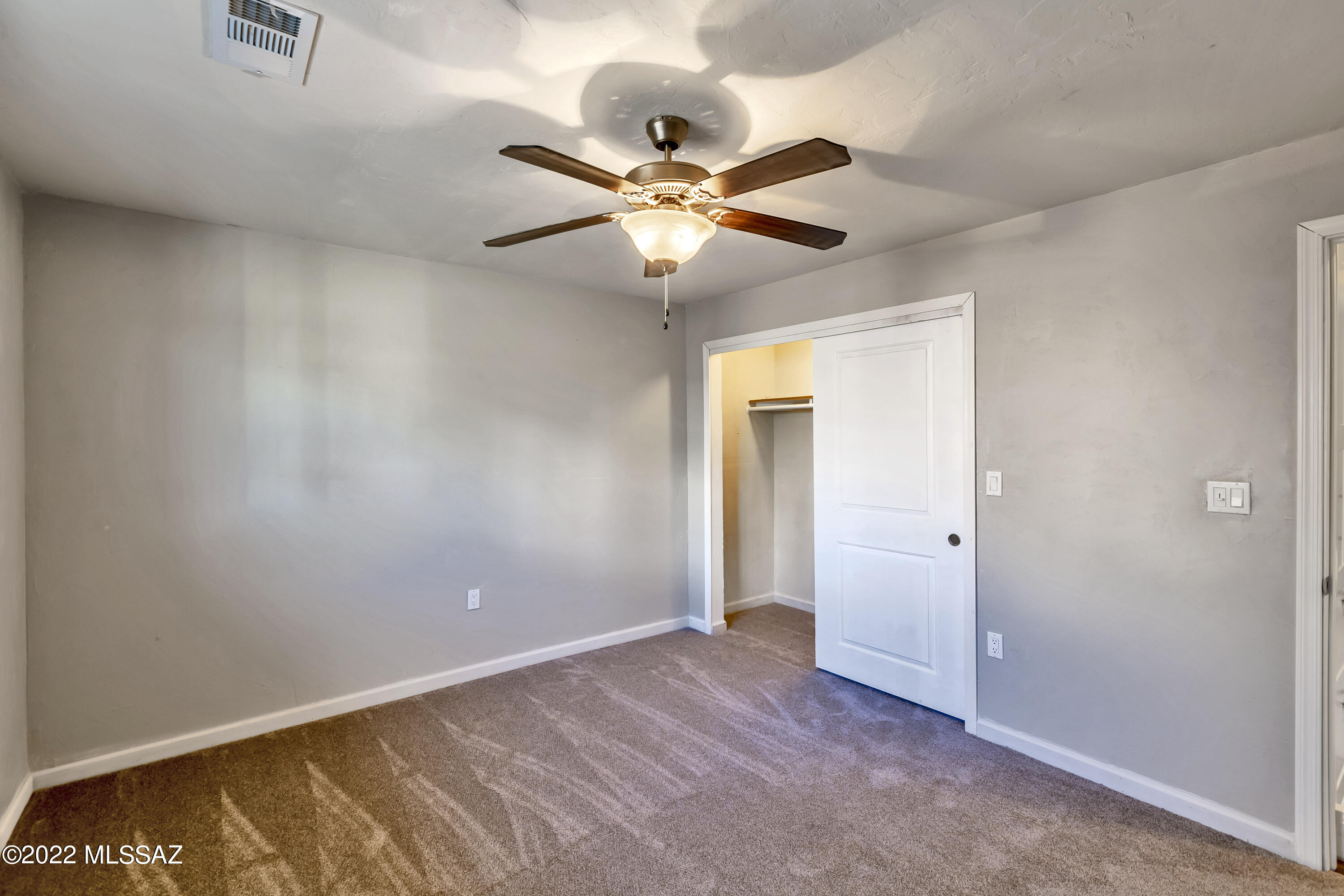 Los Robles Estates - Residential