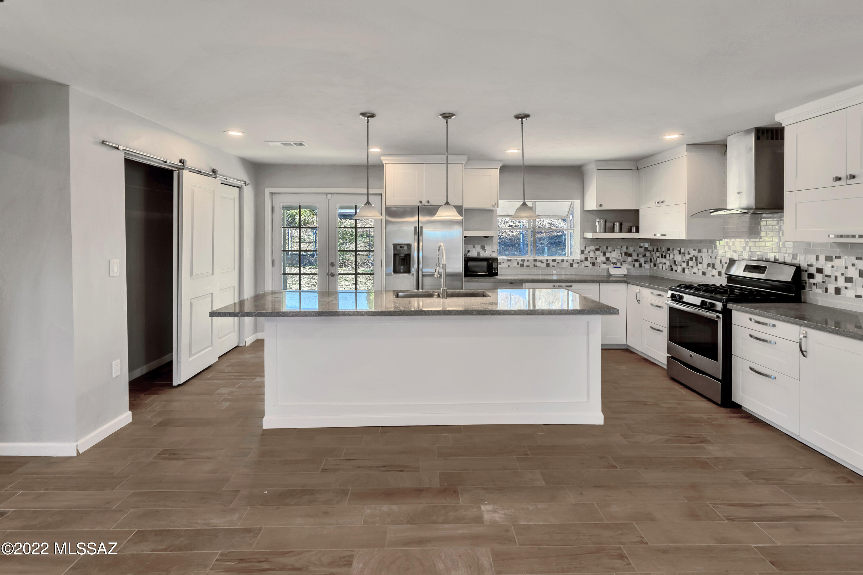Los Robles Estates - Residential