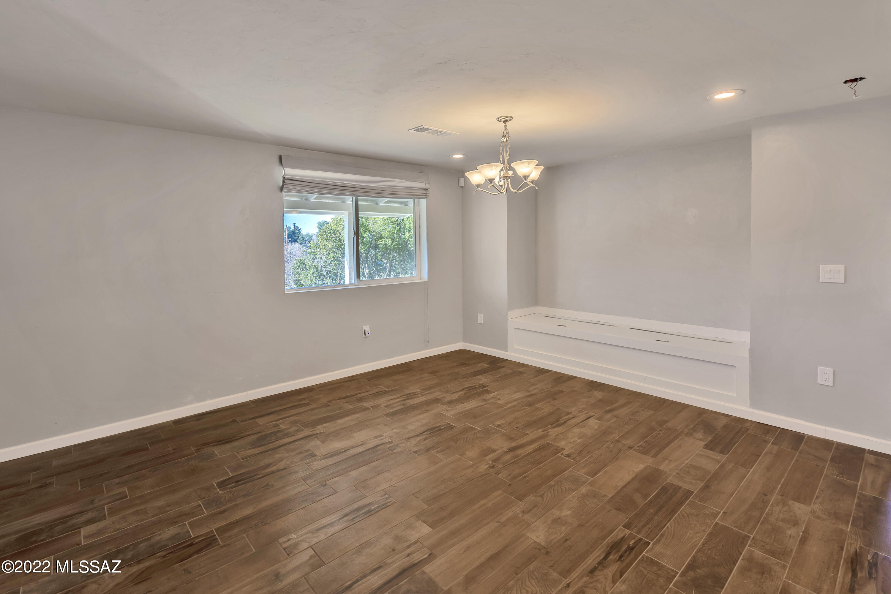Los Robles Estates - Residential