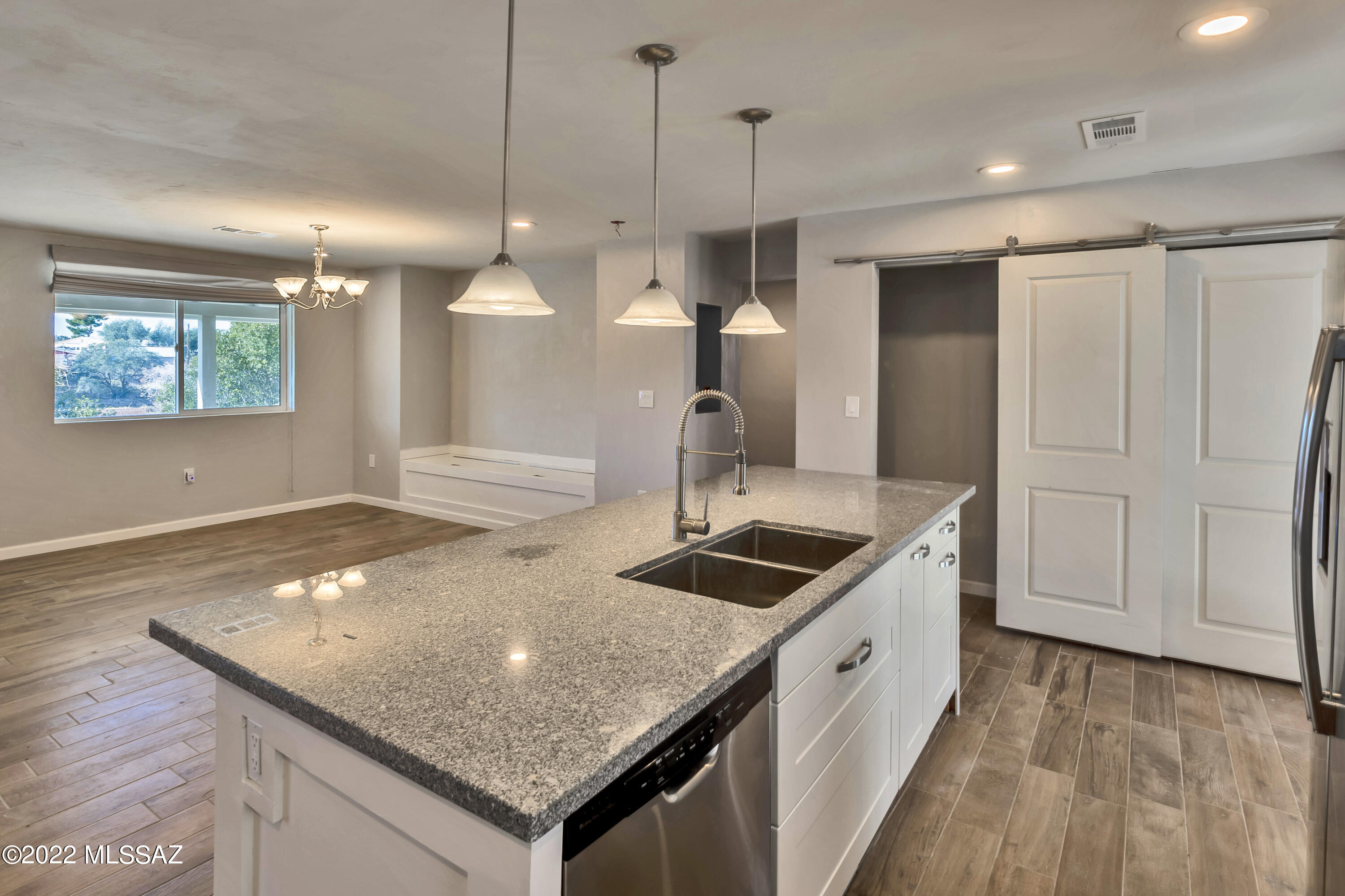 Los Robles Estates - Residential