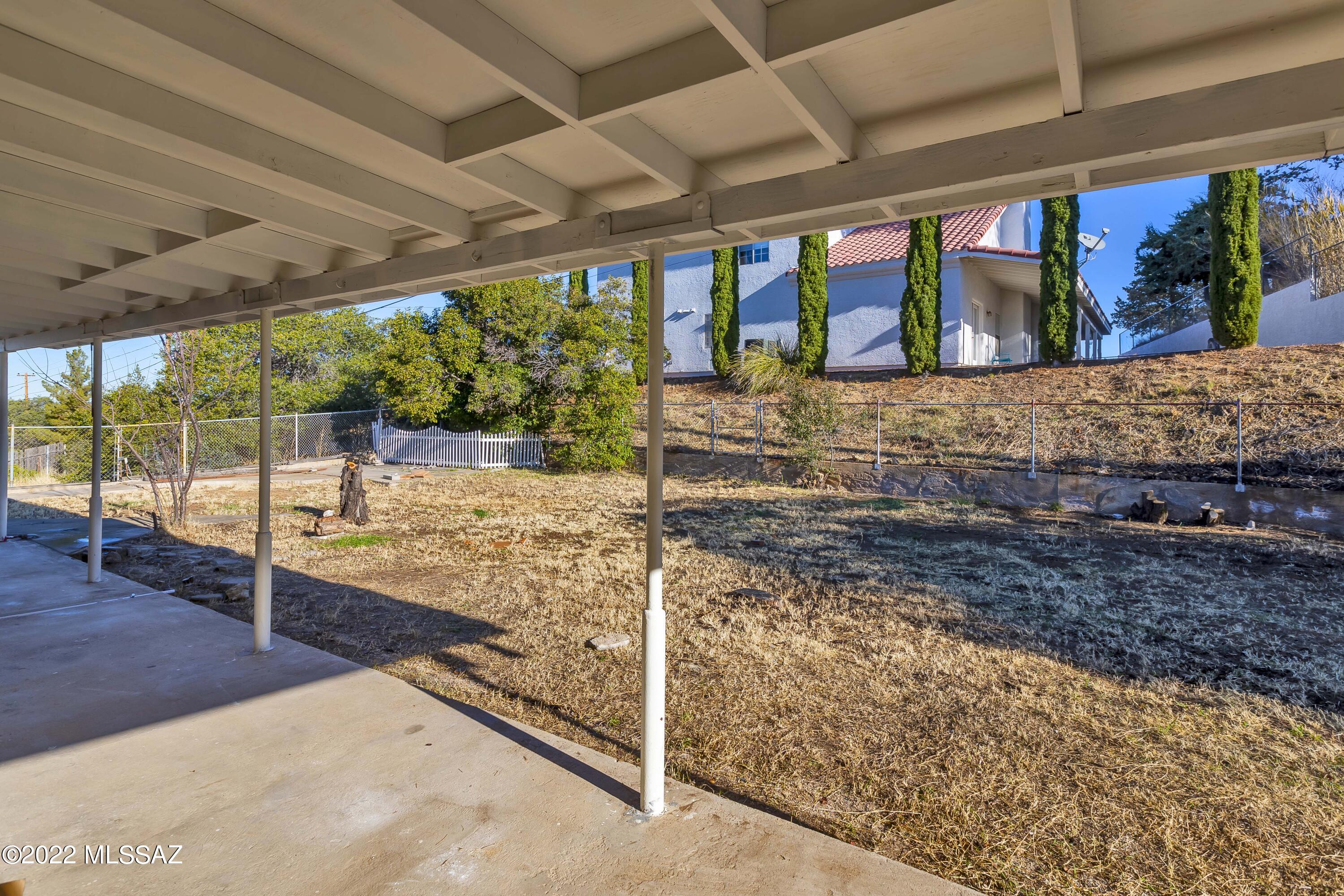 Los Robles Estates - Residential