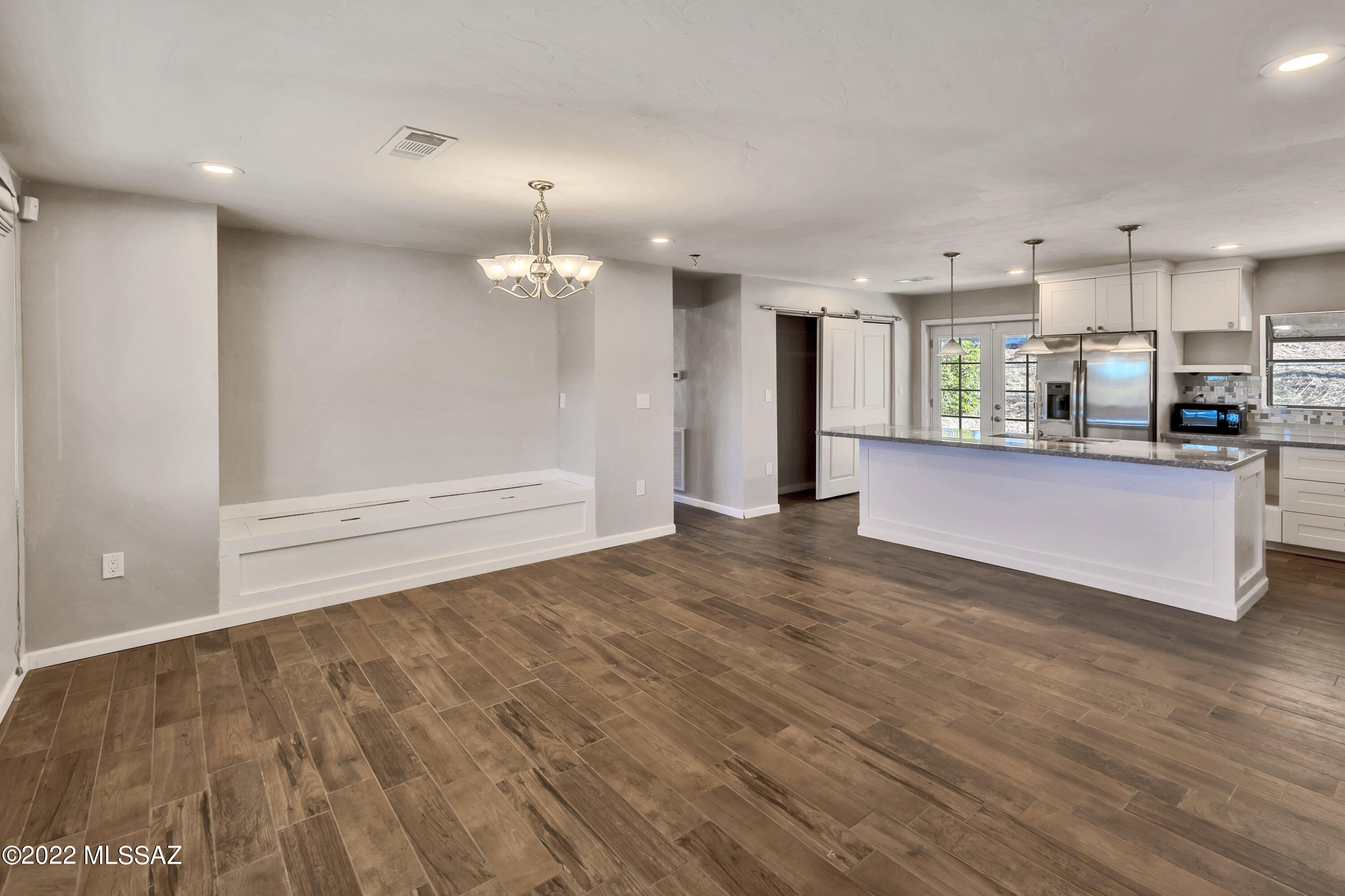 Los Robles Estates - Residential