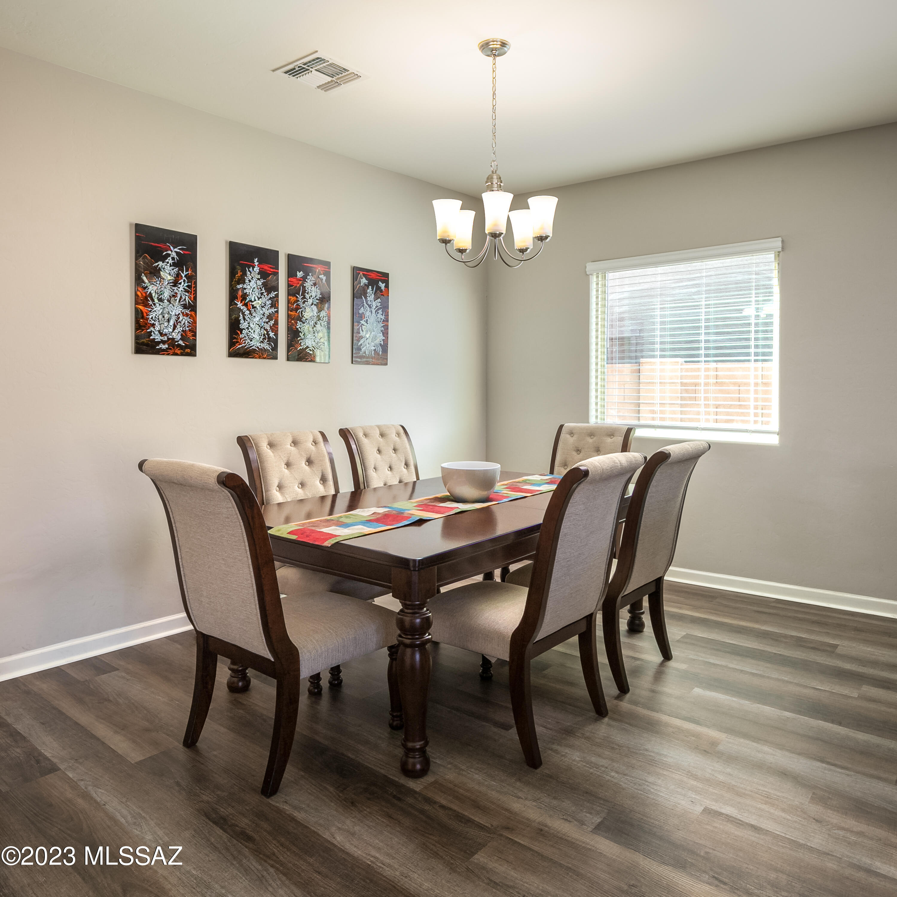Vista Del Lago Norte SQ20140780198 - Residential