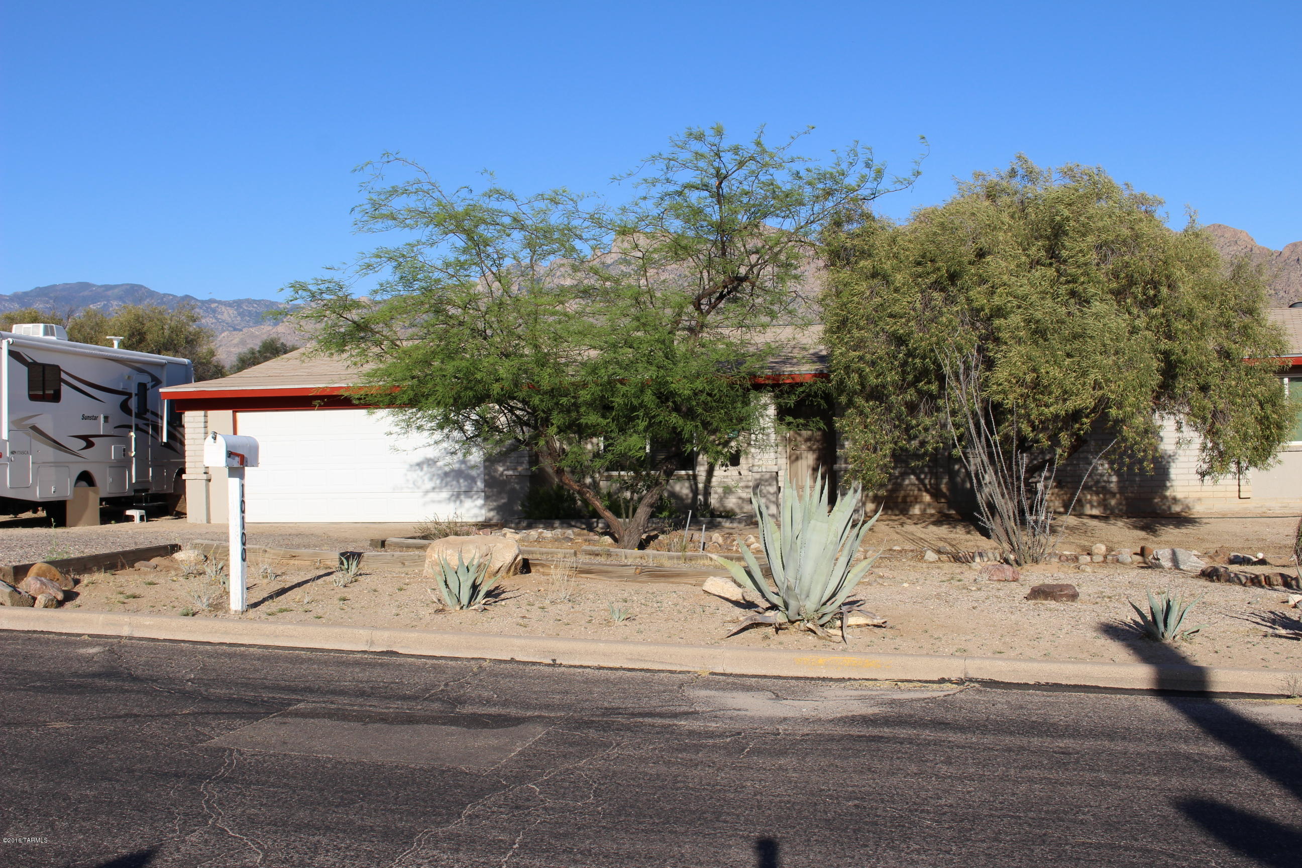 Rancho Feliz (442-647) - Residential