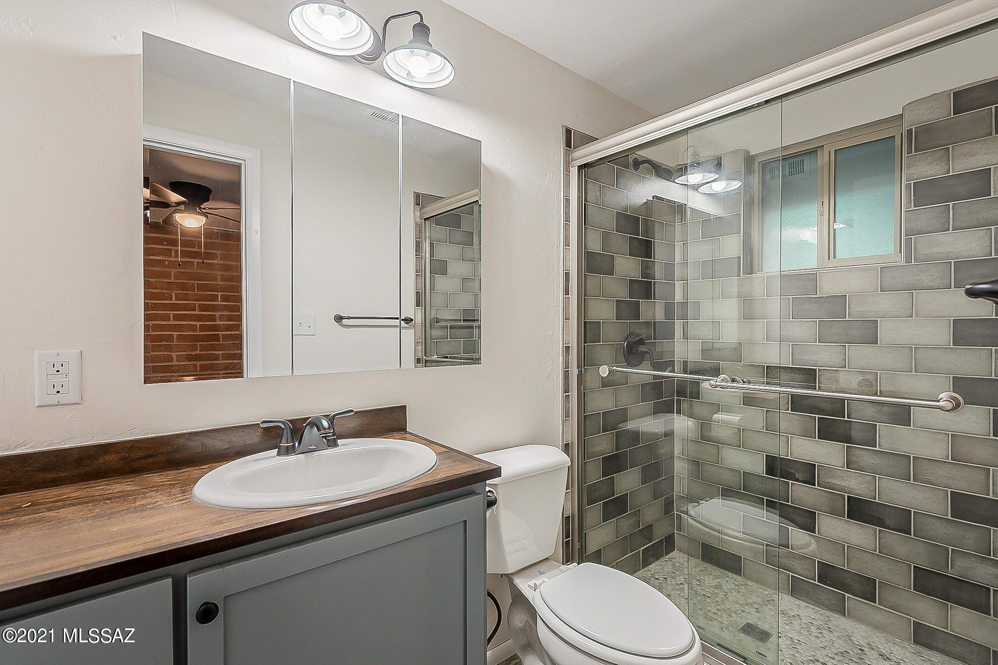 Mountain View Acre Farms - Residential