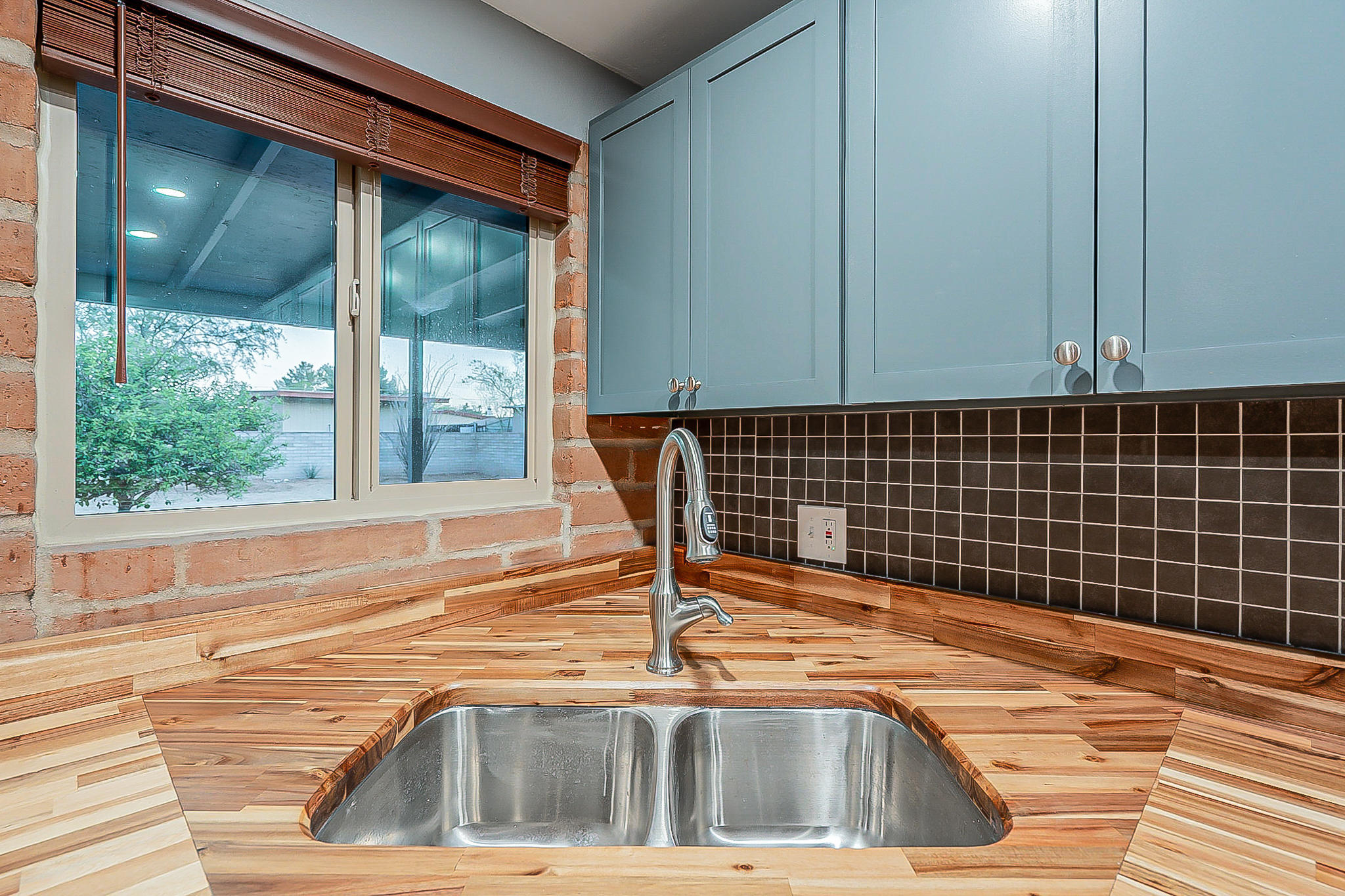 Mountain View Acre Farms - Residential