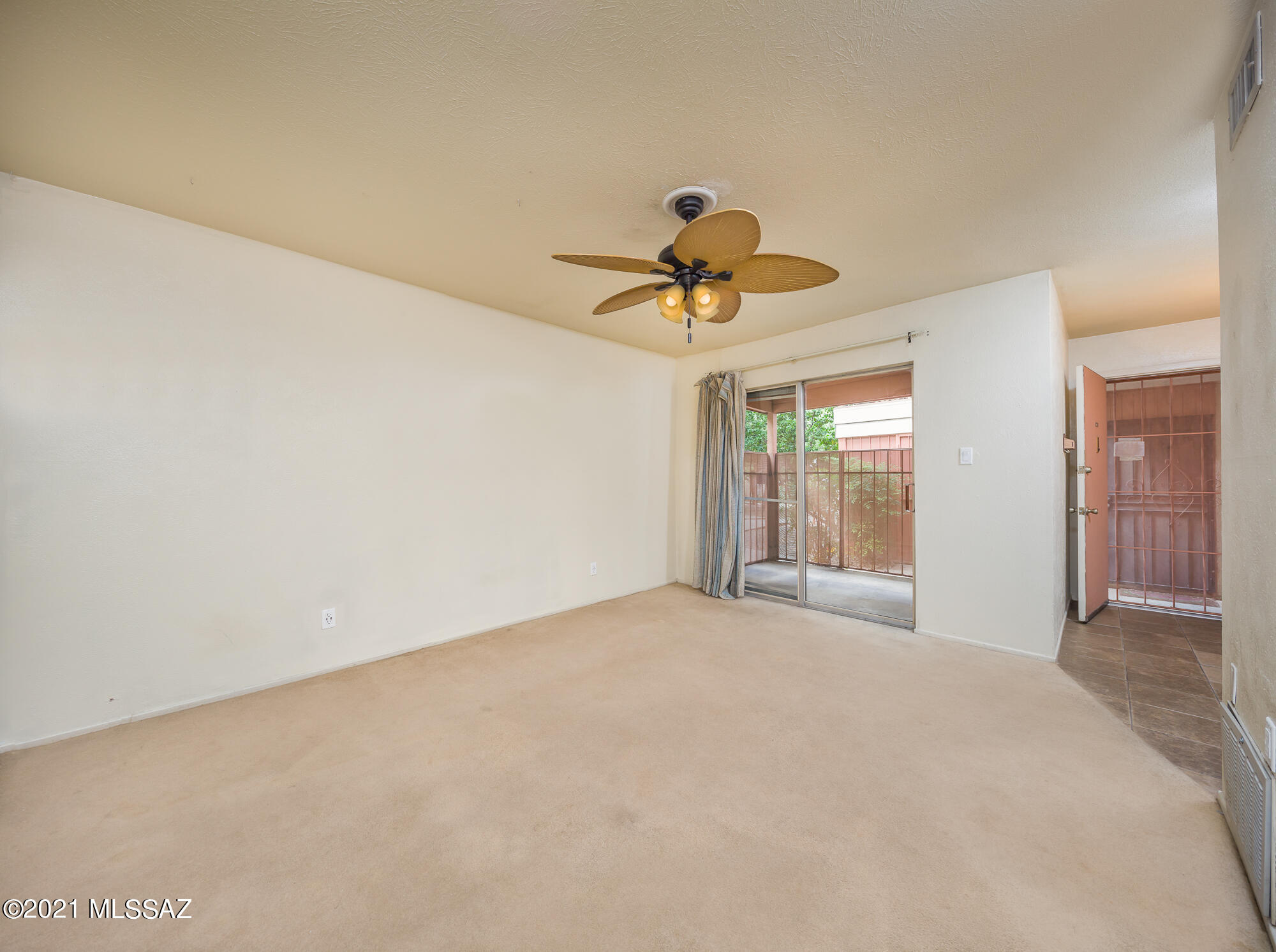 Las Colinas Condominiums - Residential