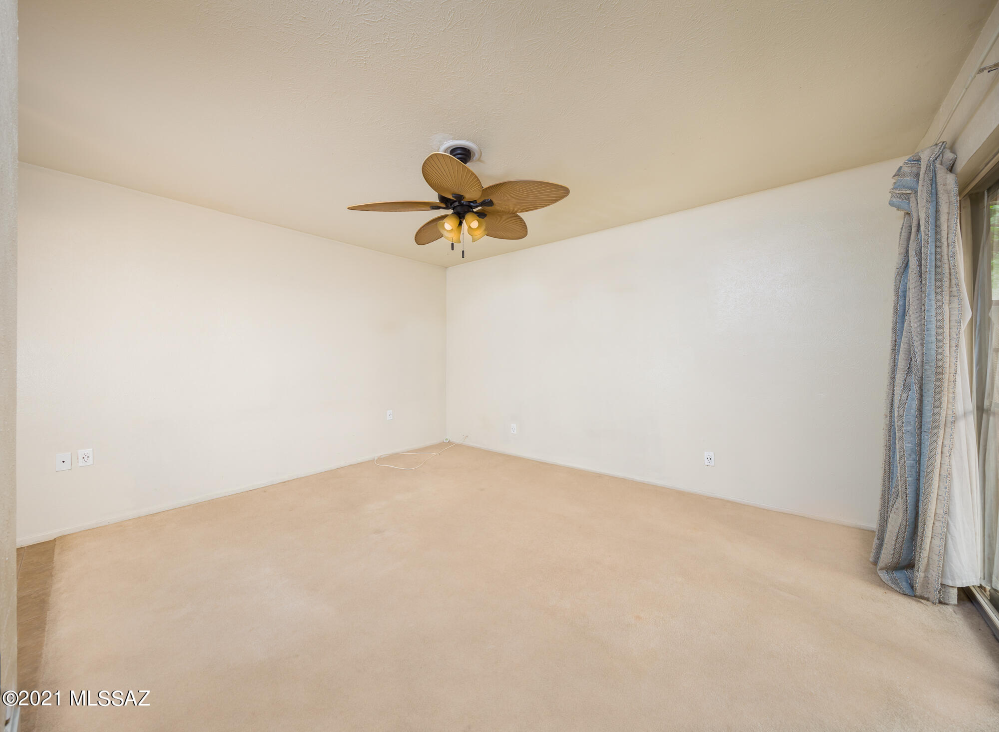 Las Colinas Condominiums - Residential