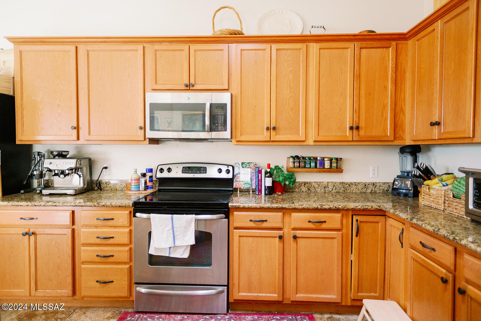 Rancho Del Lago (B37-38) - Residential Lease