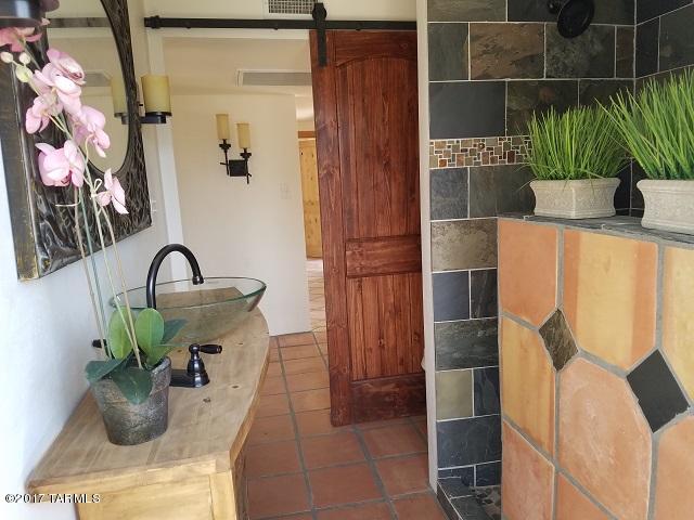 Catalina Heights - Residential Lease