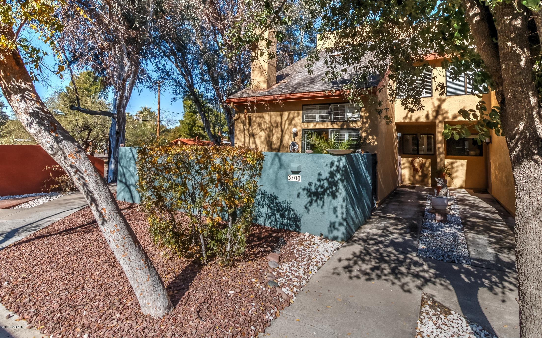 Racquet Club Village - Residential