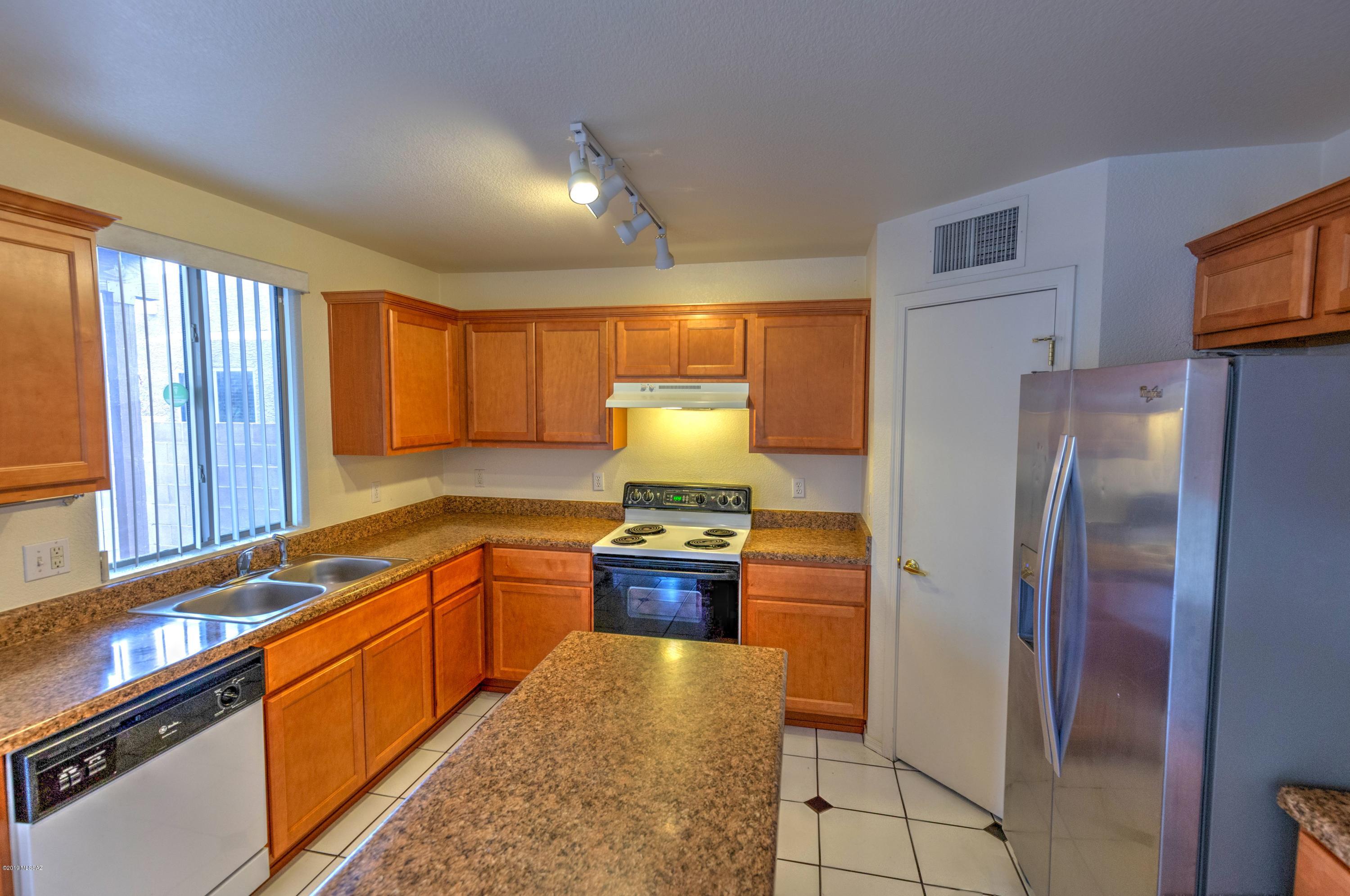 Monte Vista (1-58) - Residential Lease