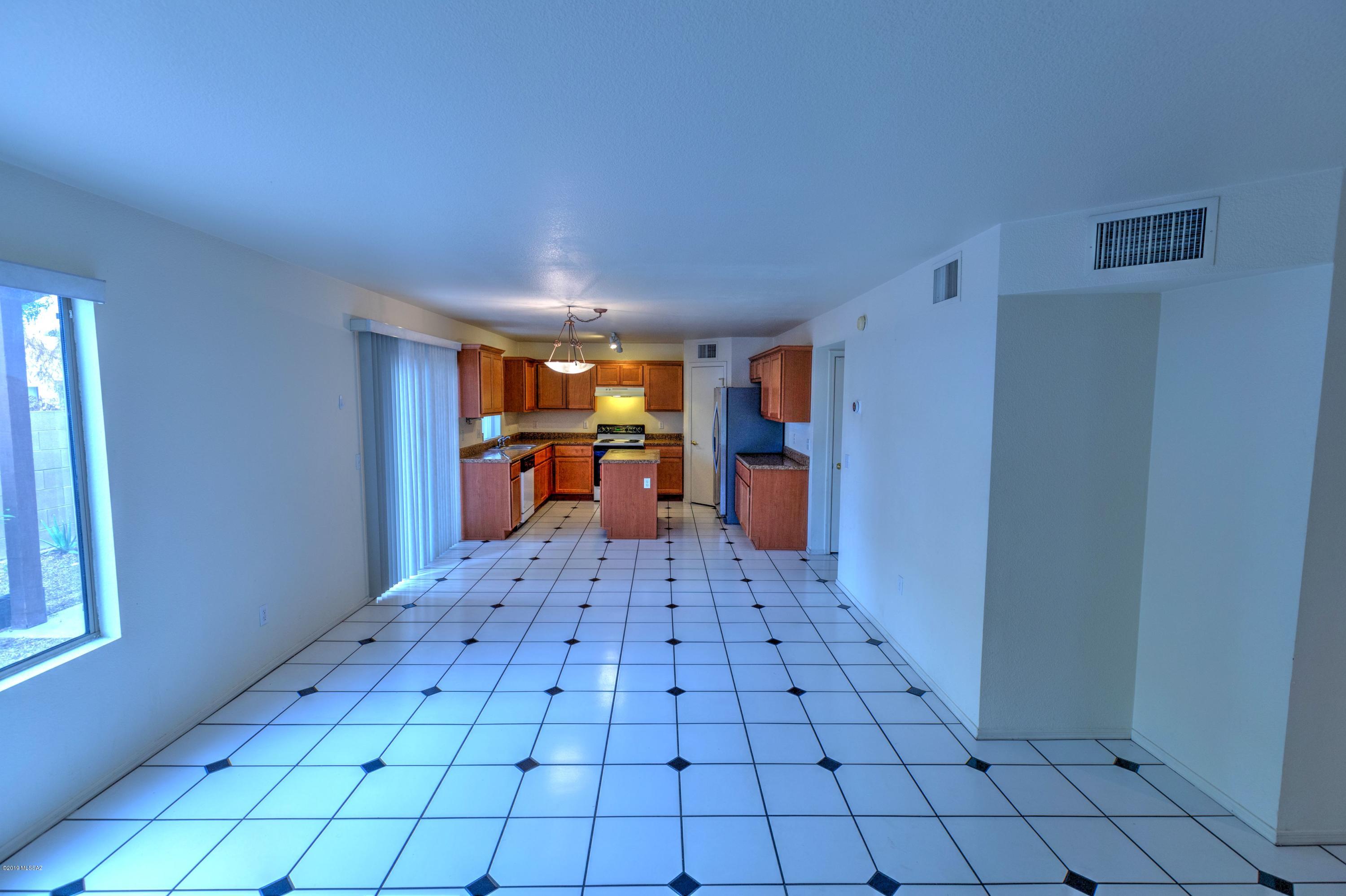 Monte Vista (1-58) - Residential Lease
