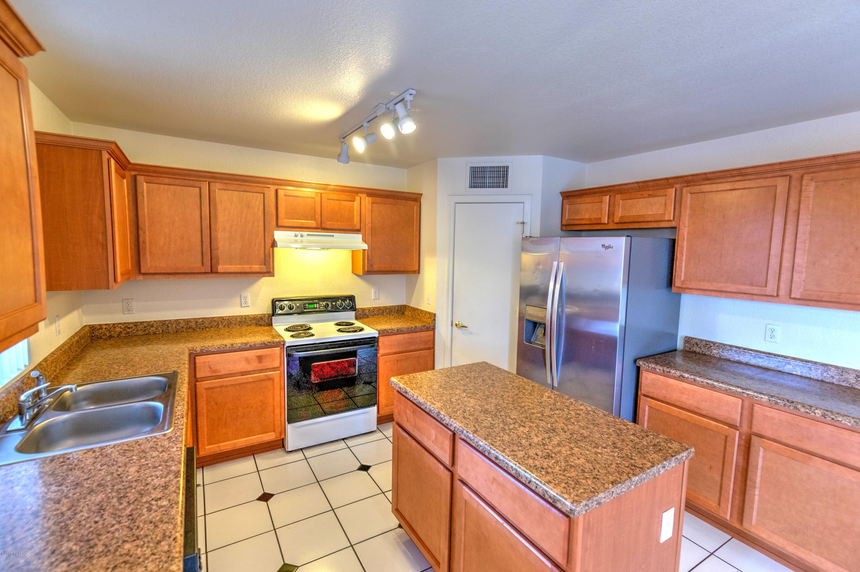Monte Vista (1-58) - Residential Lease