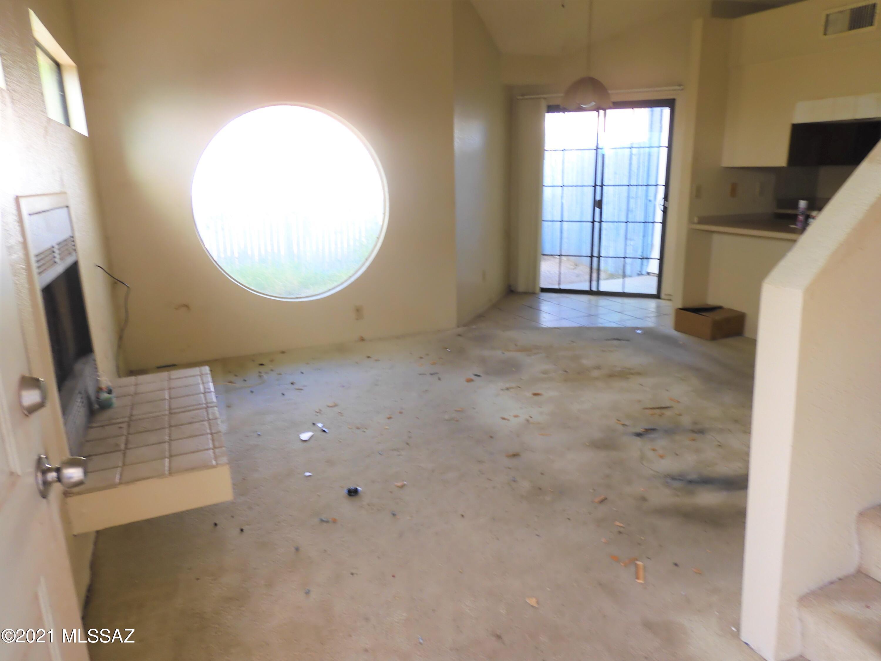 Roger Square Tnhms (1-10) - Residential