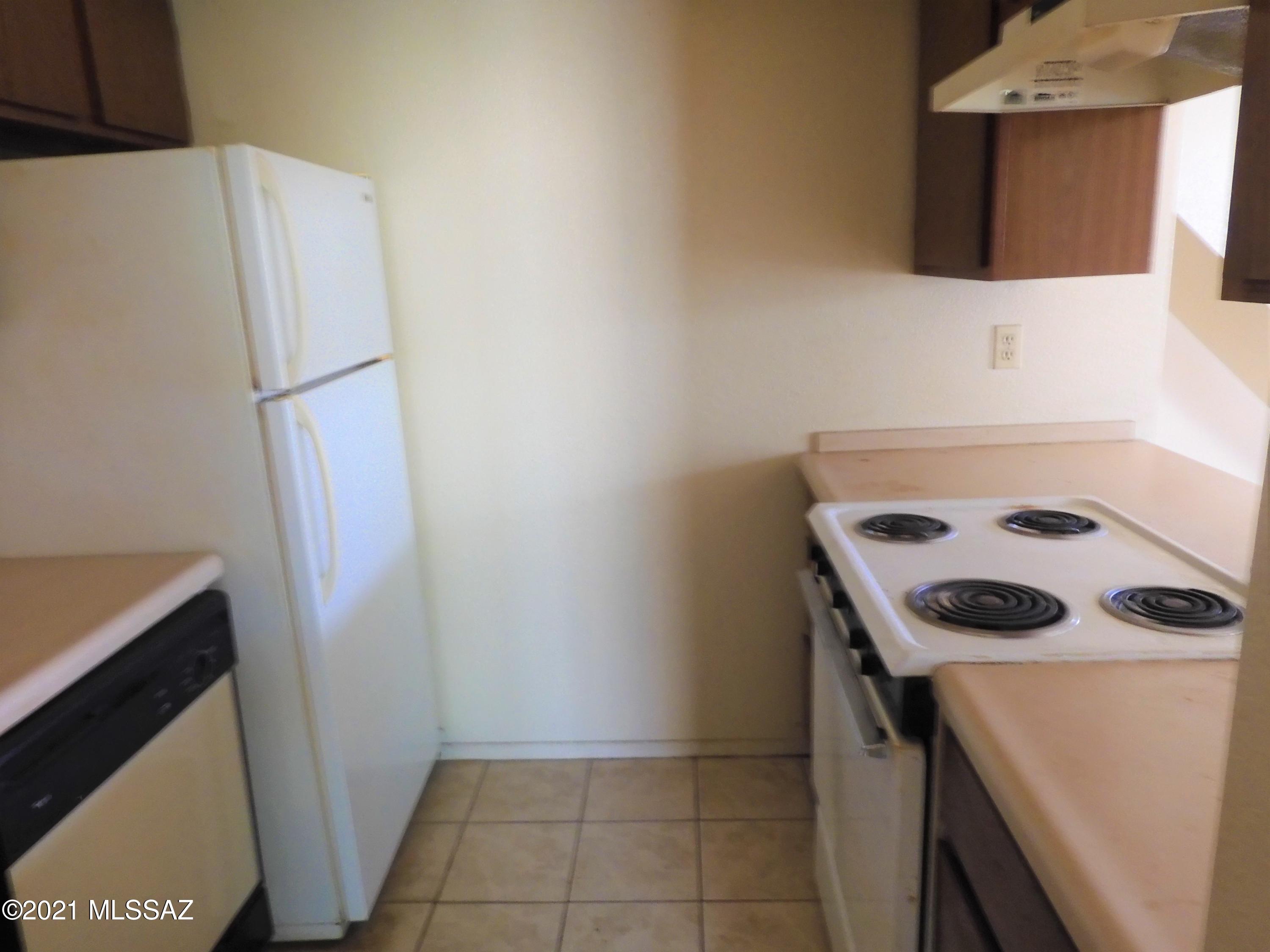Roger Square Tnhms (1-10) - Residential