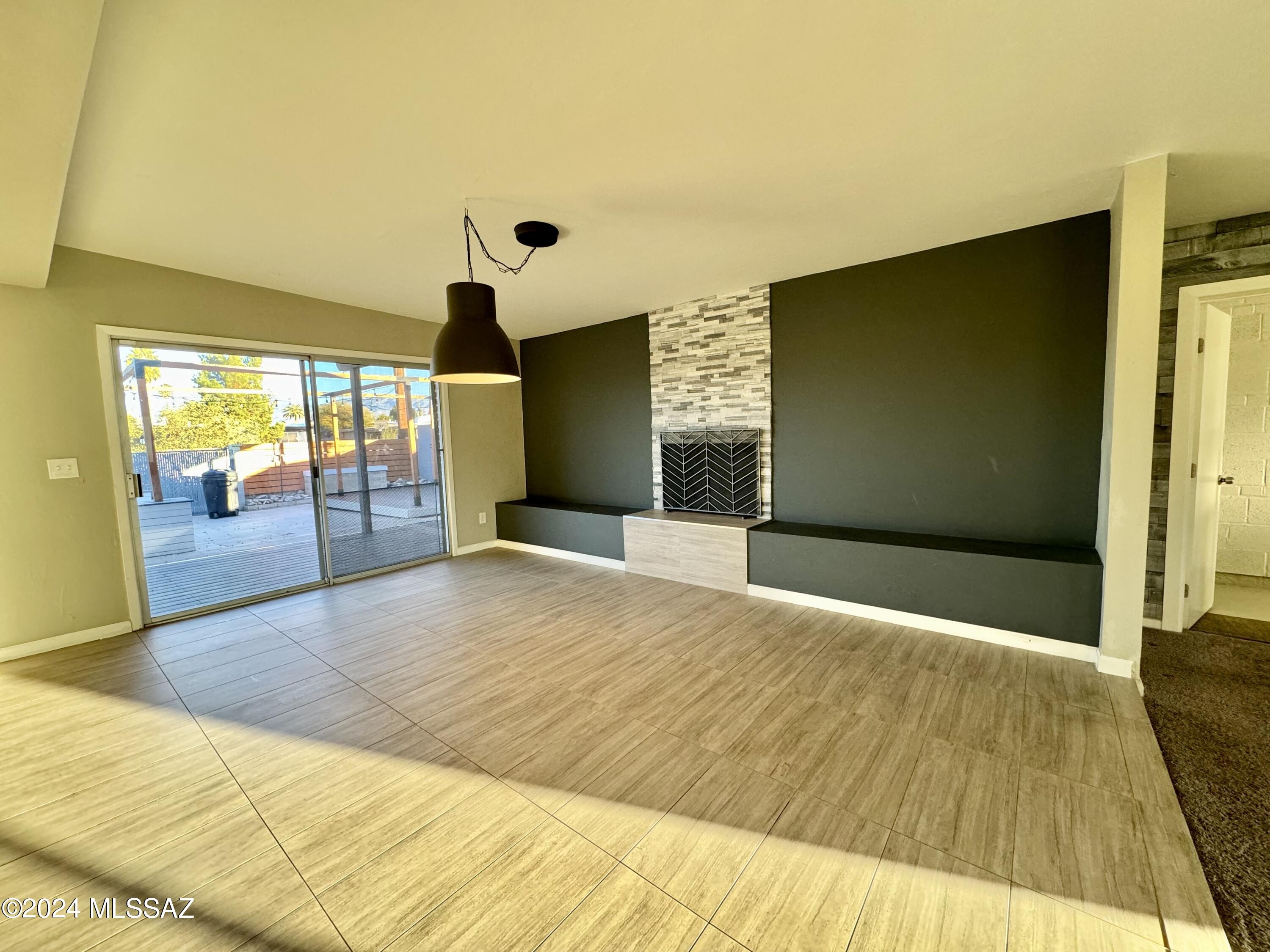 Eastern Hills (13-15) Blk 6. (1-14) Blk 7 - Residential Lease