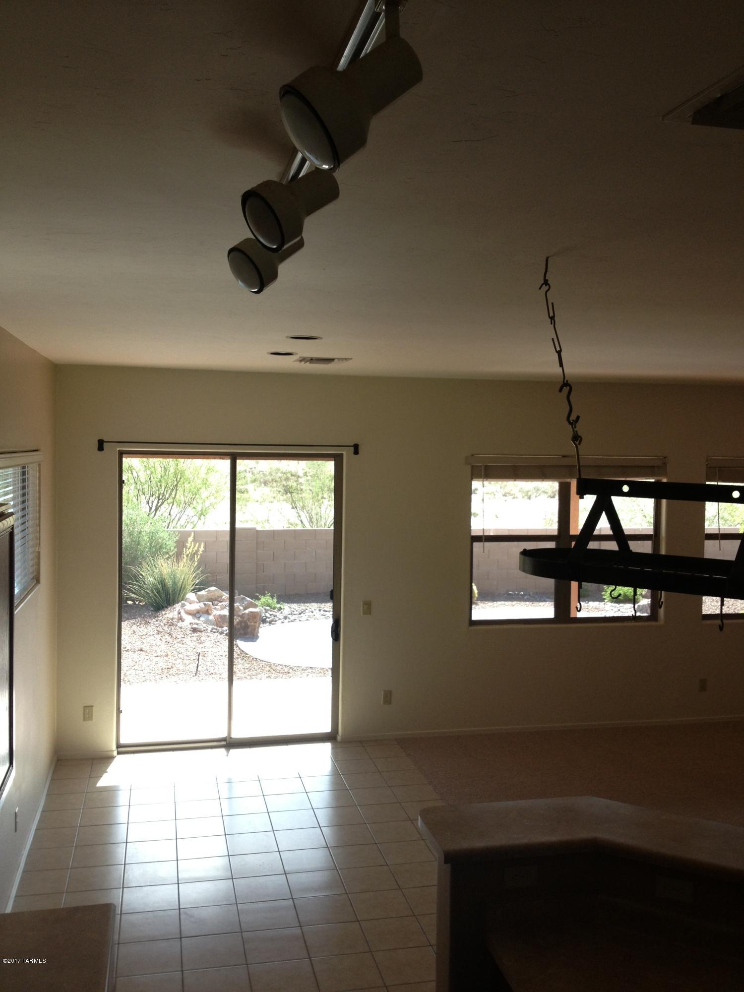 La Joya Verde III (1-65) - Residential Lease