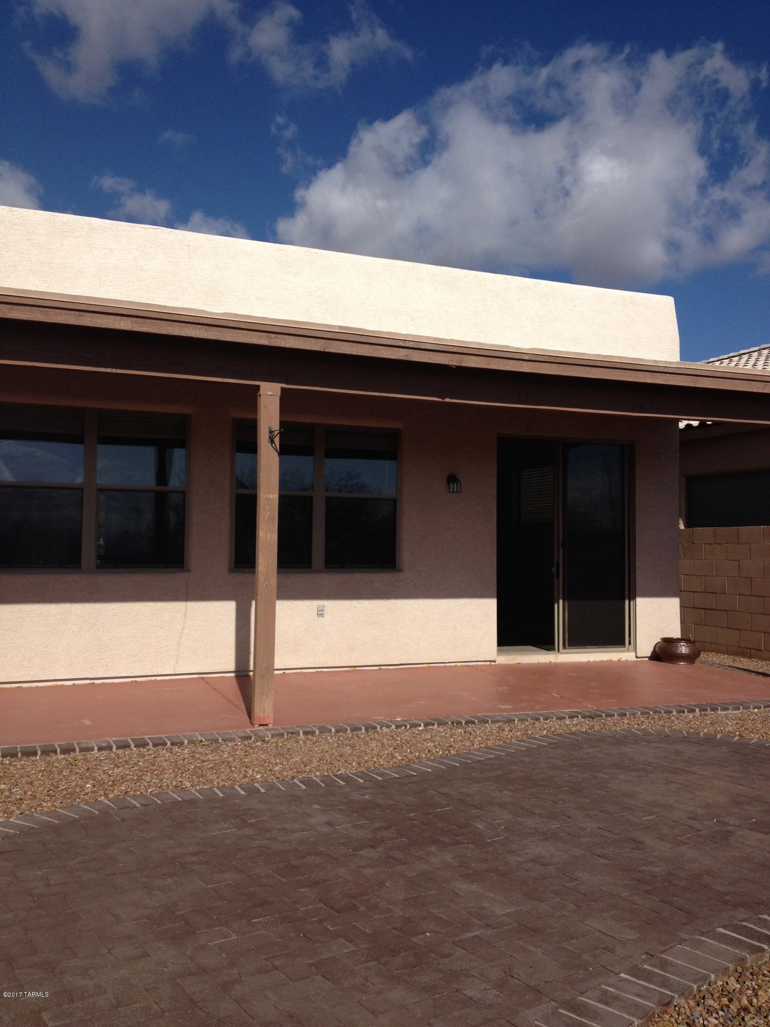 La Joya Verde III (1-65) - Residential Lease