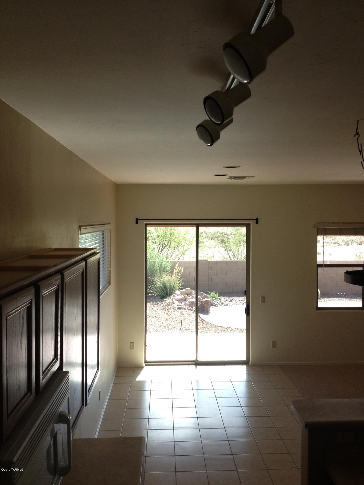 La Joya Verde III (1-65) - Residential Lease