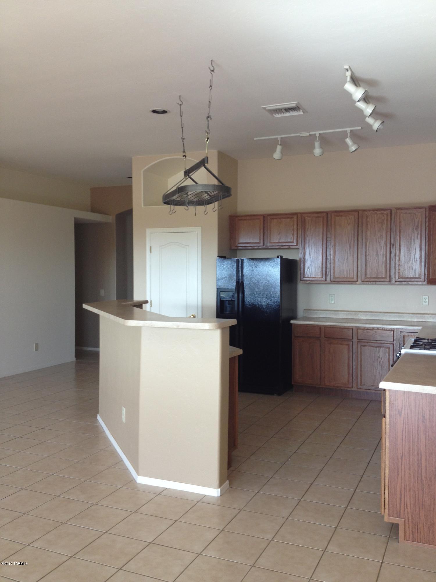 La Joya Verde III (1-65) - Residential Lease