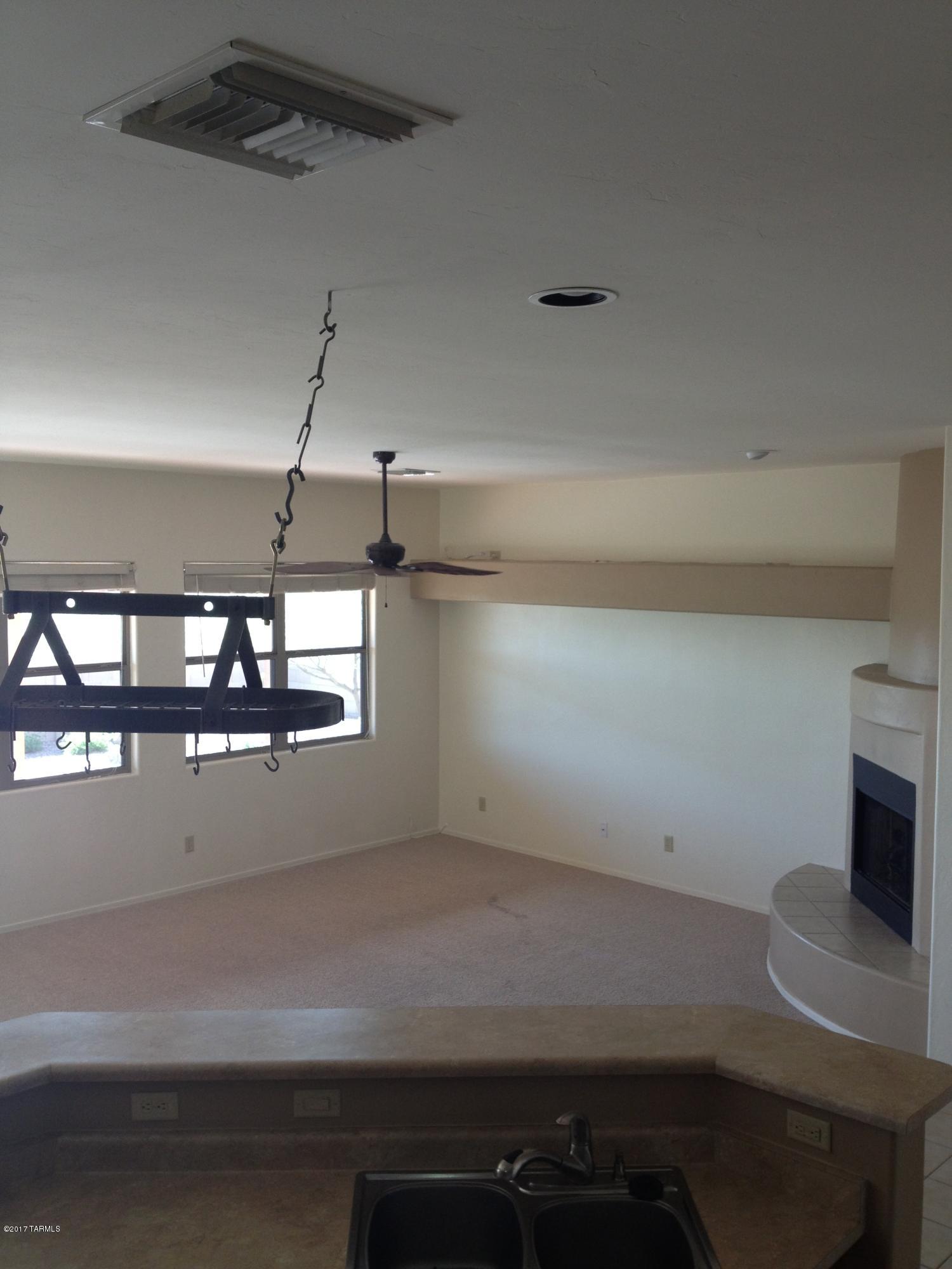 La Joya Verde III (1-65) - Residential Lease
