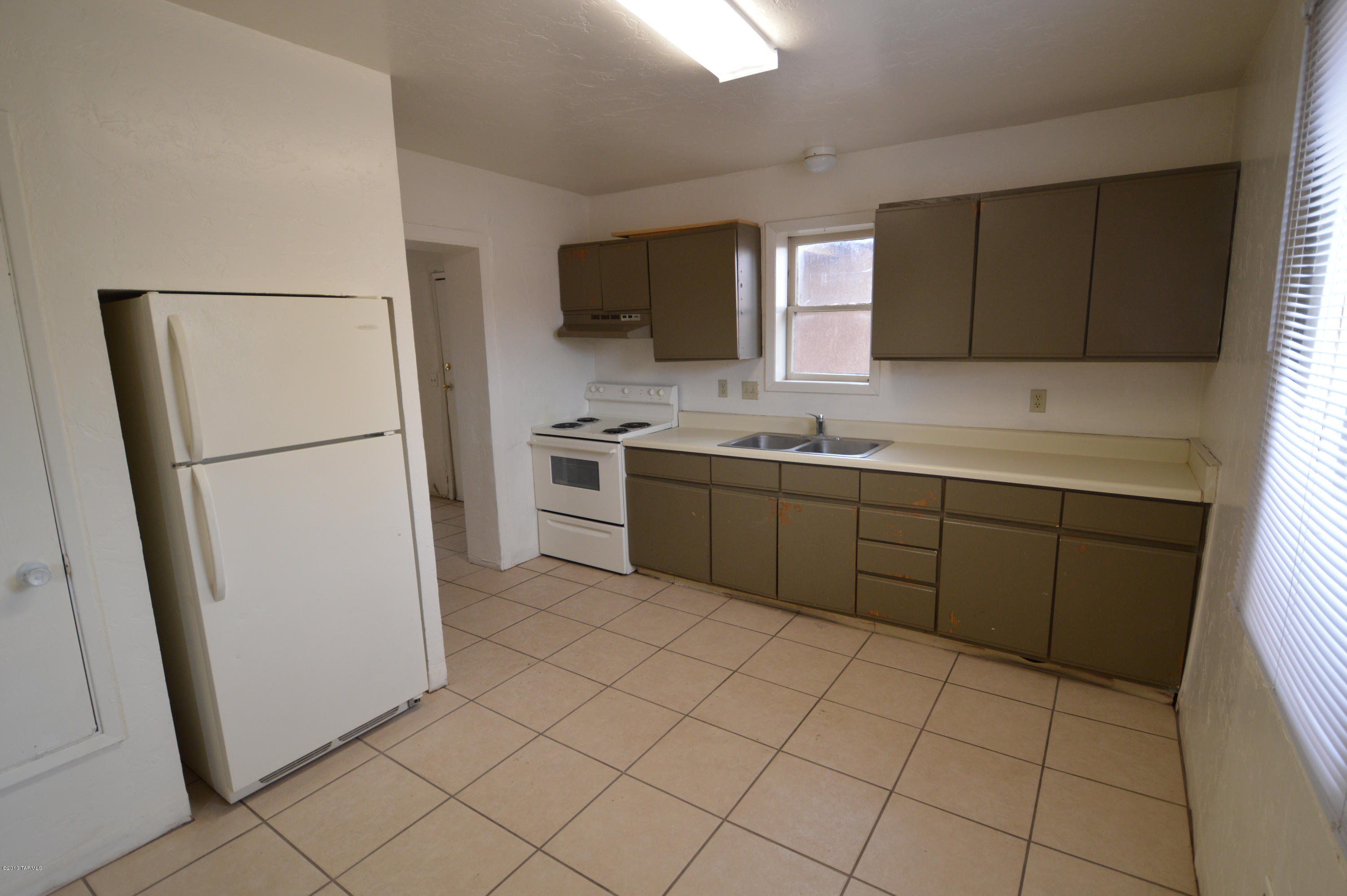 Catalina Farms - Residential Lease