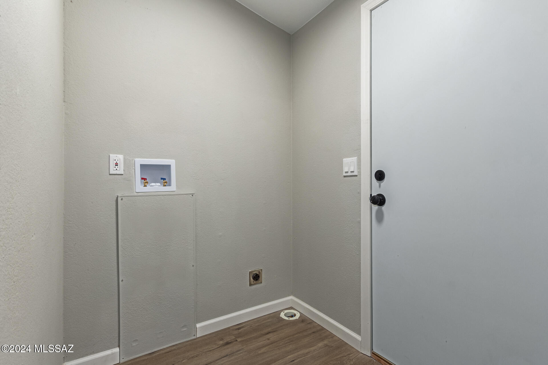 Wonderland (1-25) - Residential