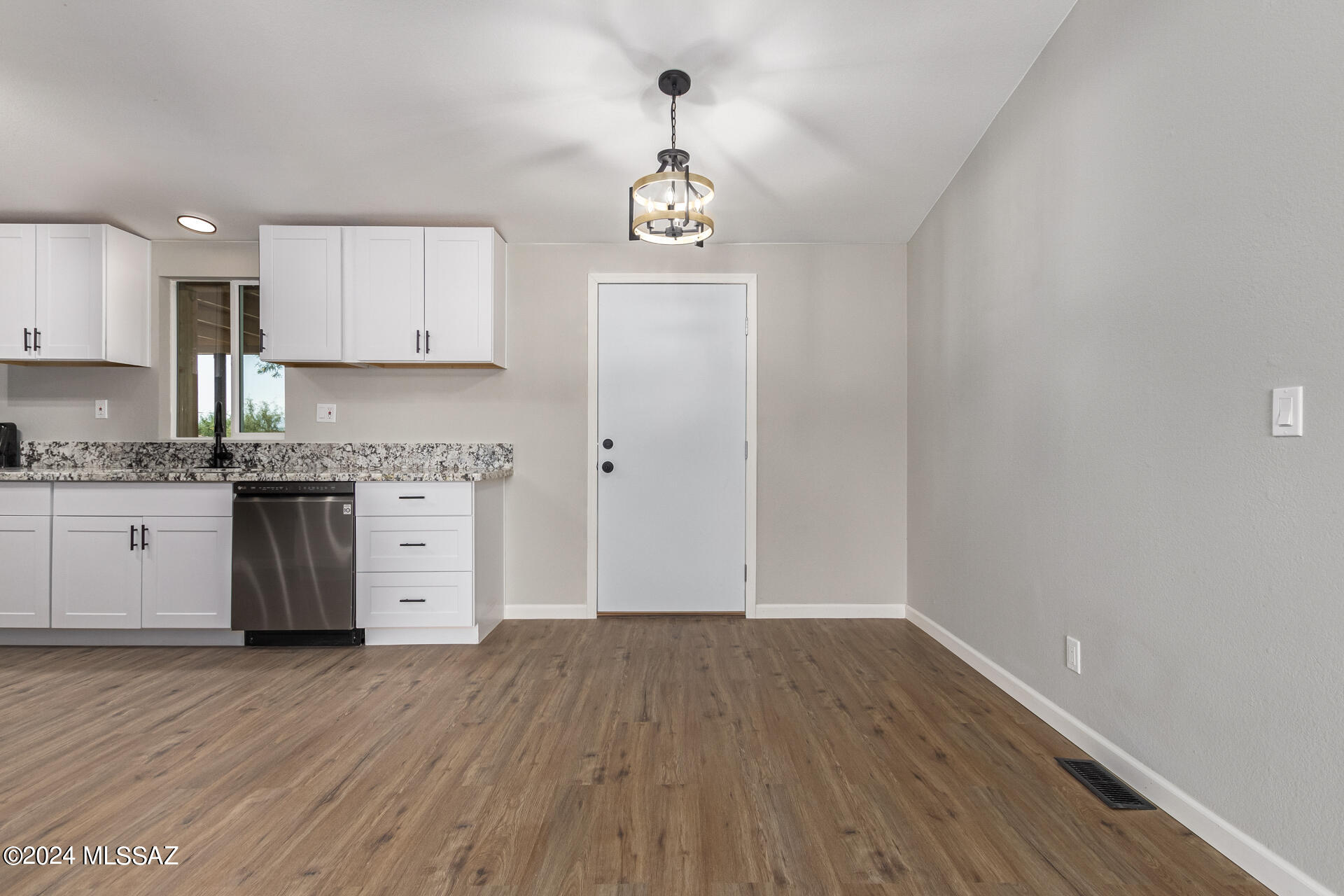 Wonderland (1-25) - Residential