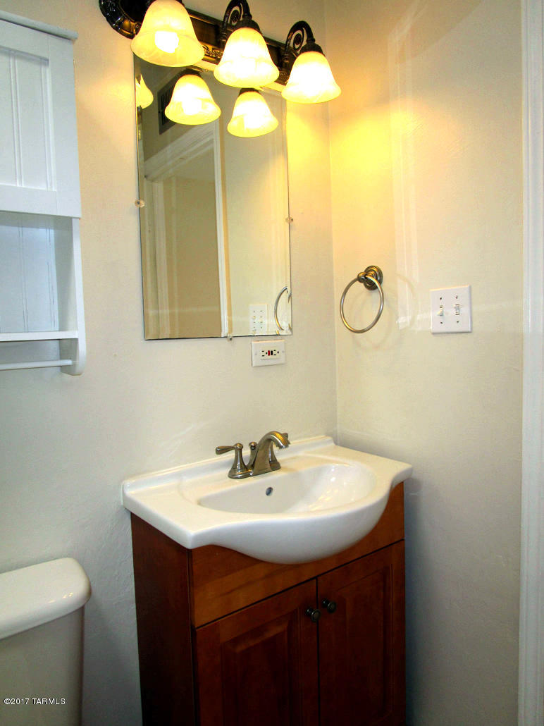 Sherwood Village Terrace (86-170) - Residential Lease