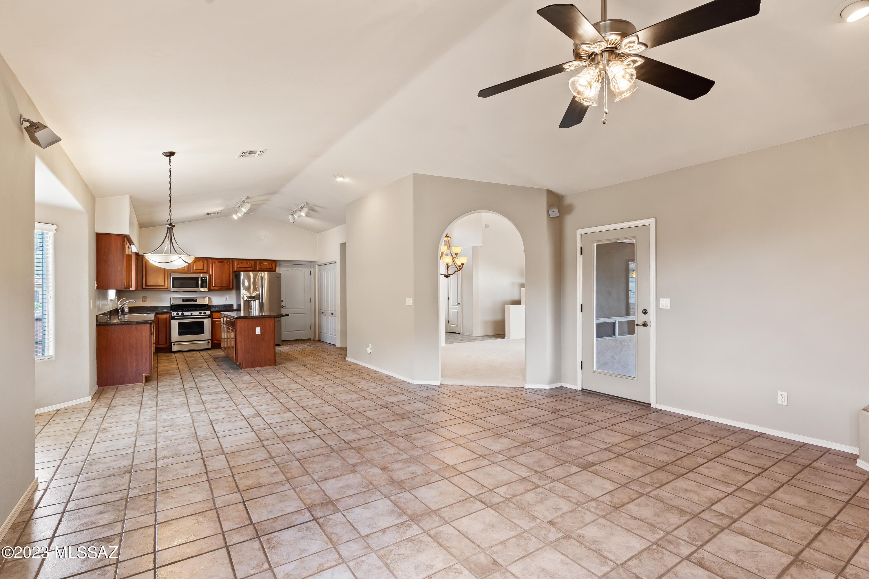 Sabino Mountain (1-290) - Residential Lease