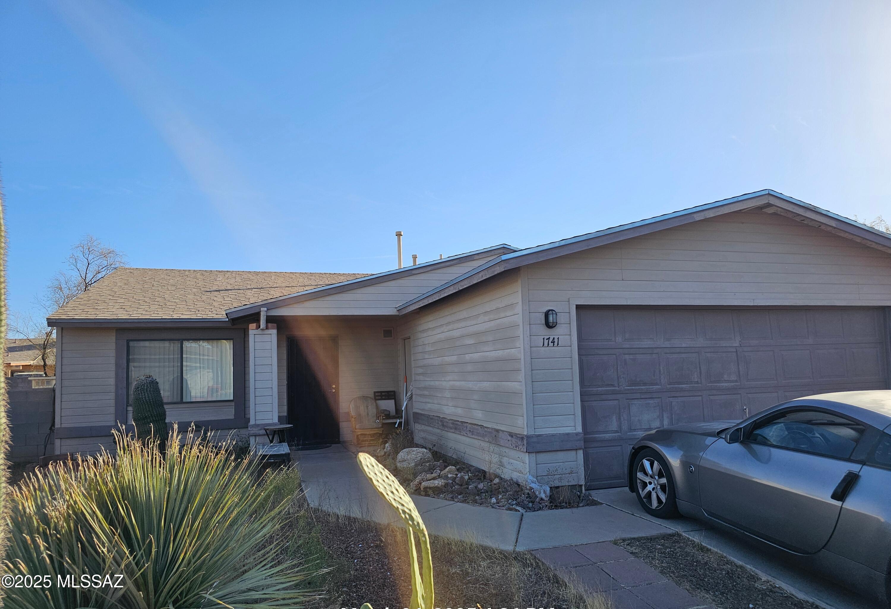 SHORT SALE !!! Must see this 3bed 2 bath, 1412 sq ft home priced to sell. Home needs a little TLC . Close to restaurants , shopping and bus line . This home wont last long. Bring your best offer today seller accepting cash only for a short sale . Home will be sold as is where is and buyer and buyers agent to verify all facts.
