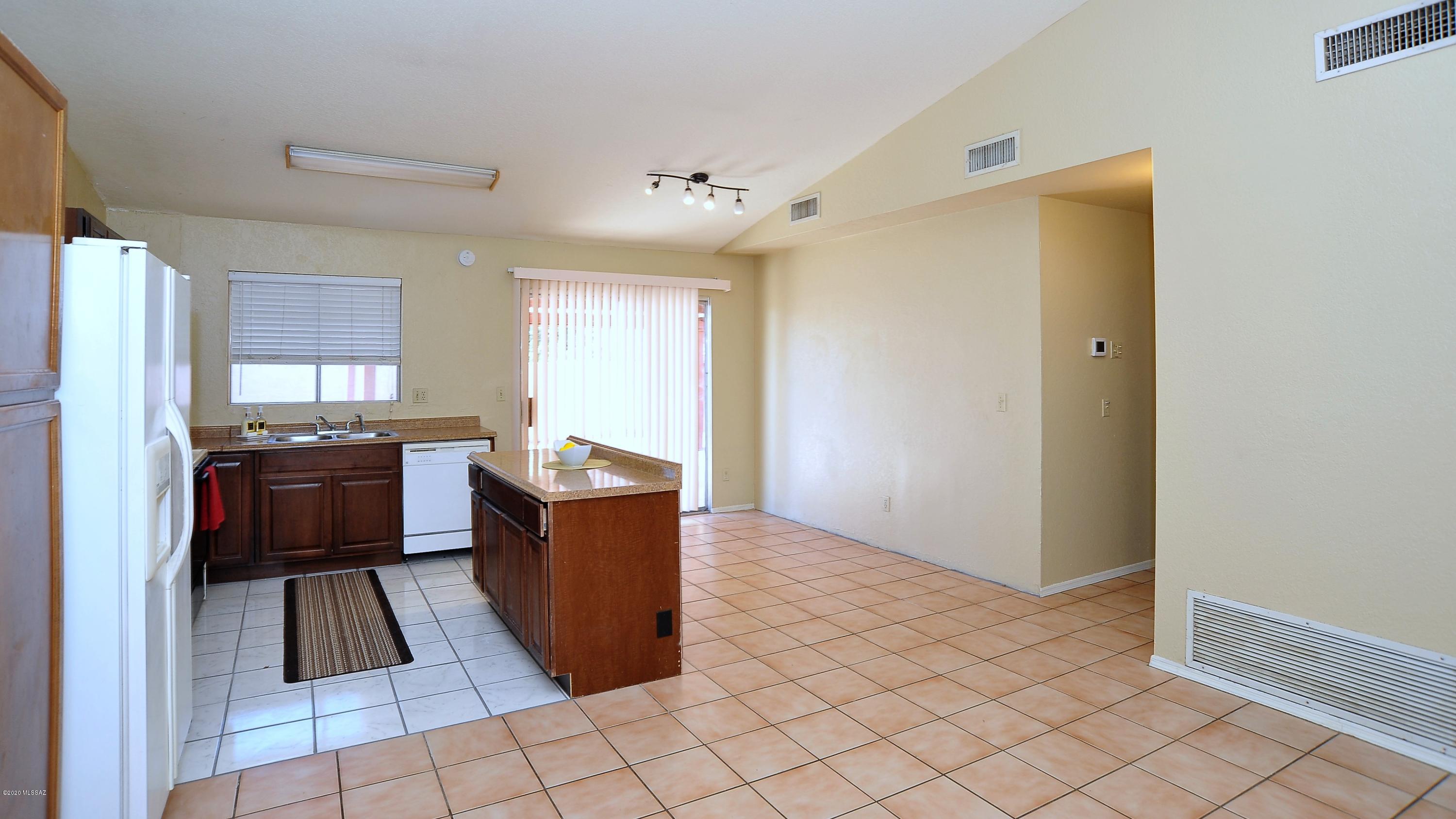 Country Highlands (1-180) - Residential