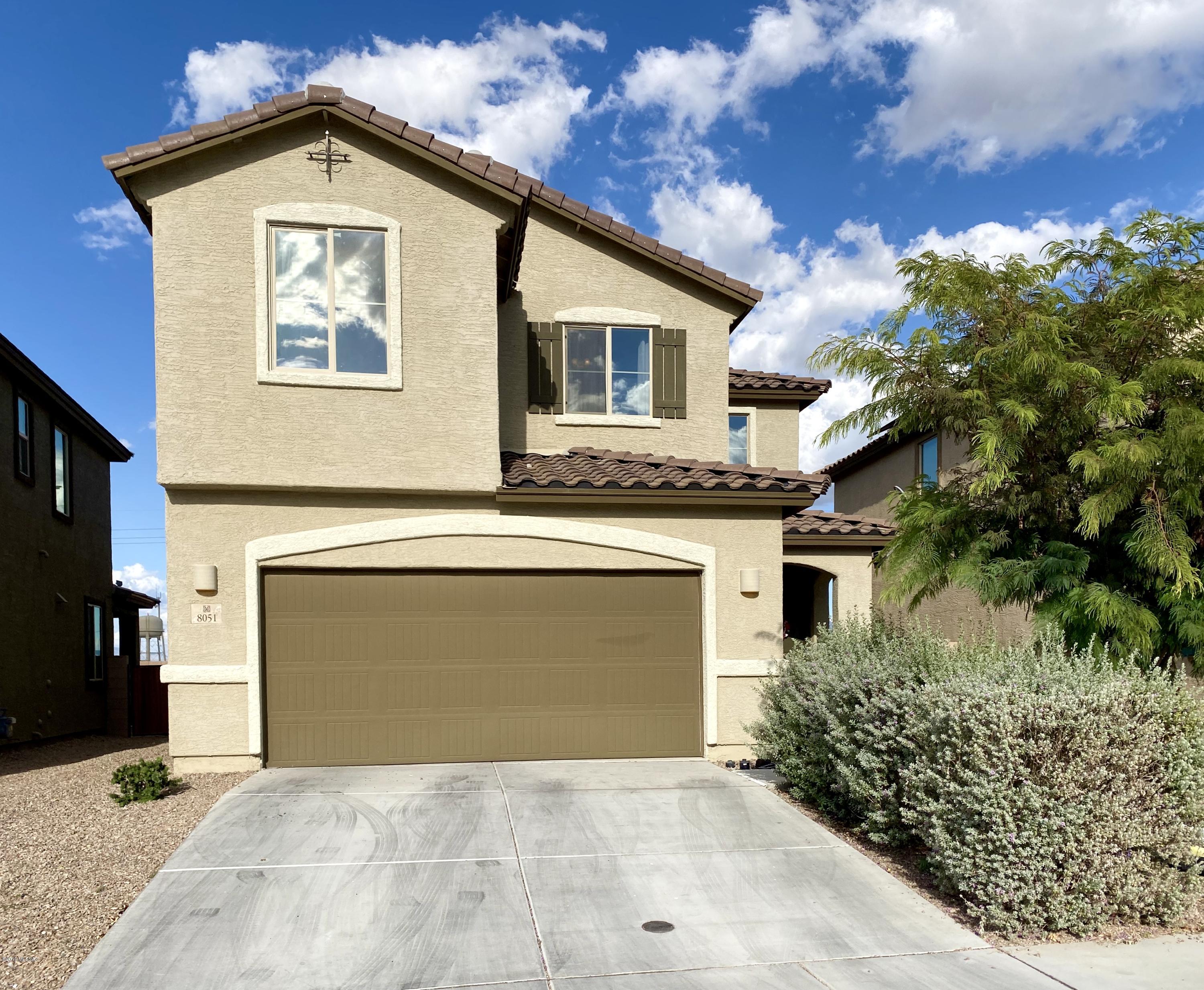 Interstate 10 and Kolb Road - Residential
