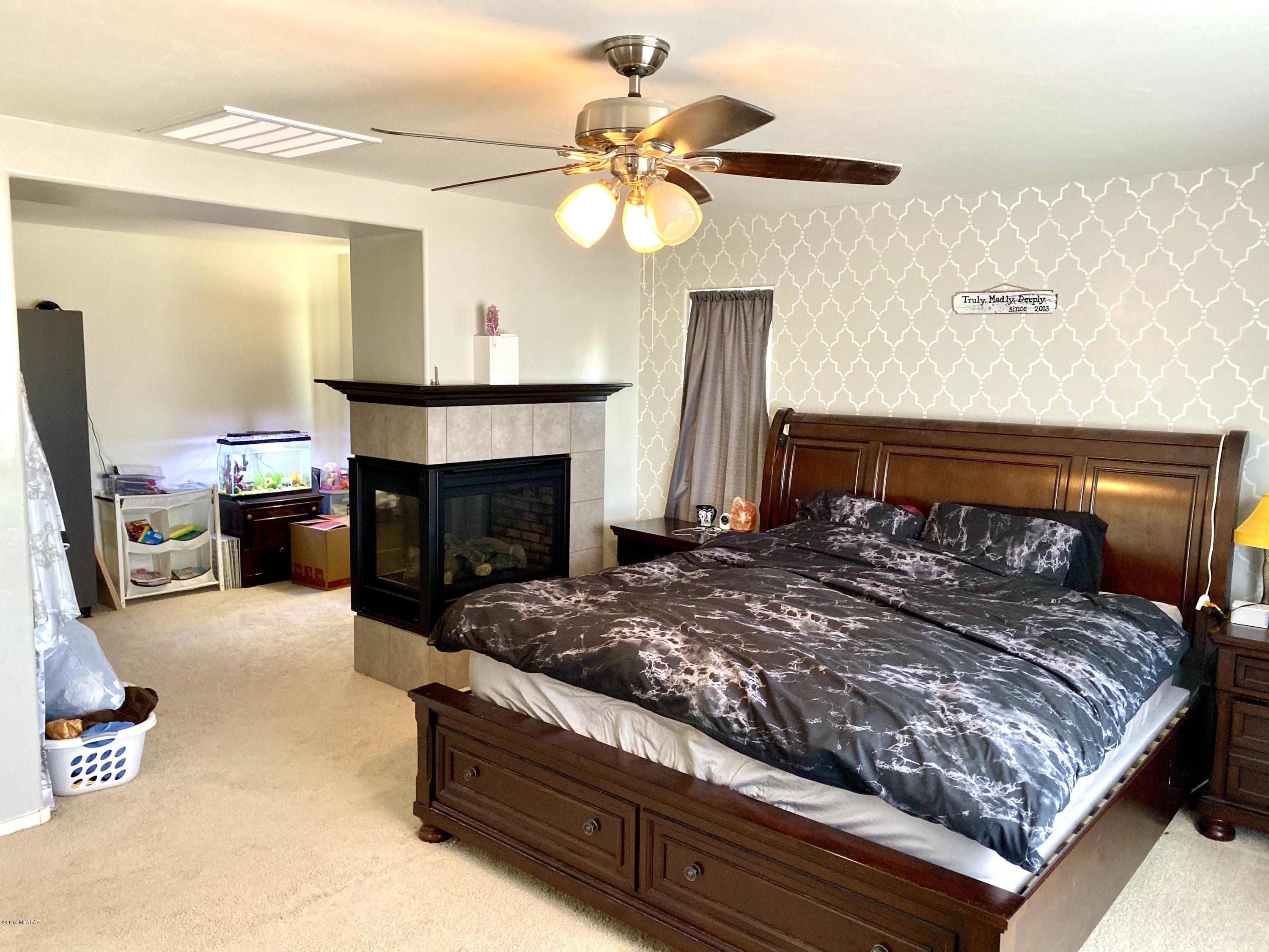Interstate 10 and Kolb Road - Residential
