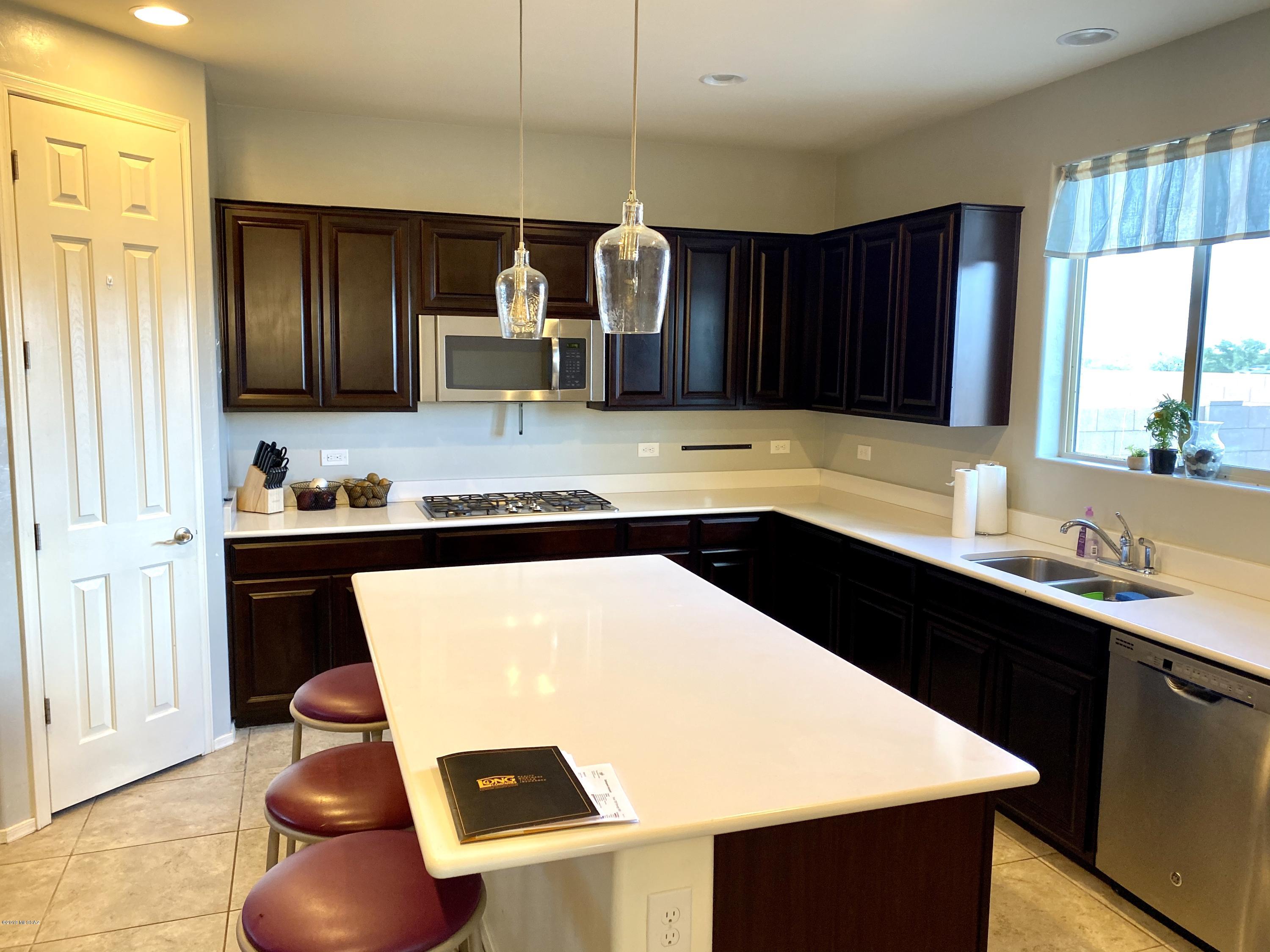 Interstate 10 and Kolb Road - Residential