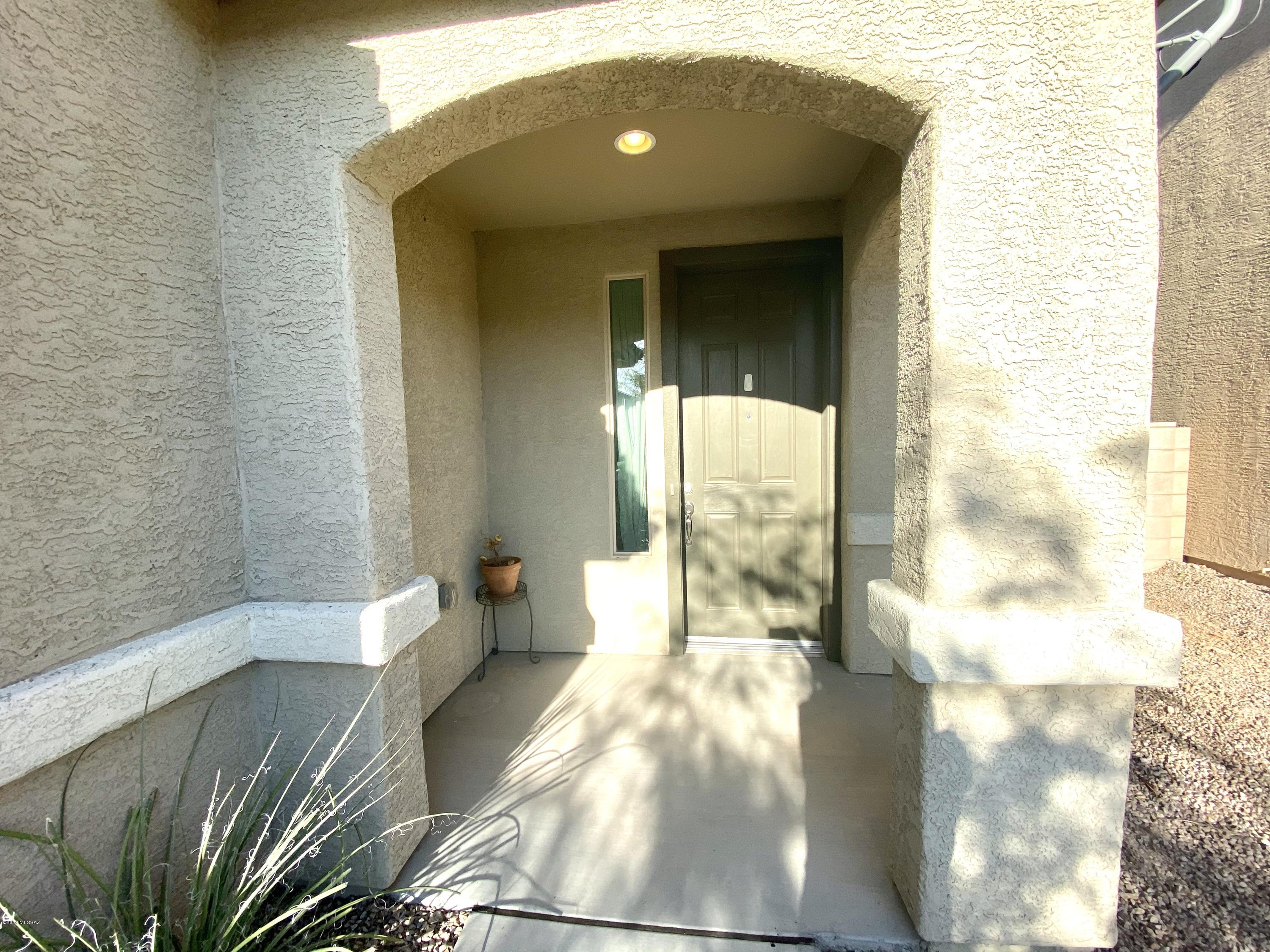 Interstate 10 and Kolb Road - Residential