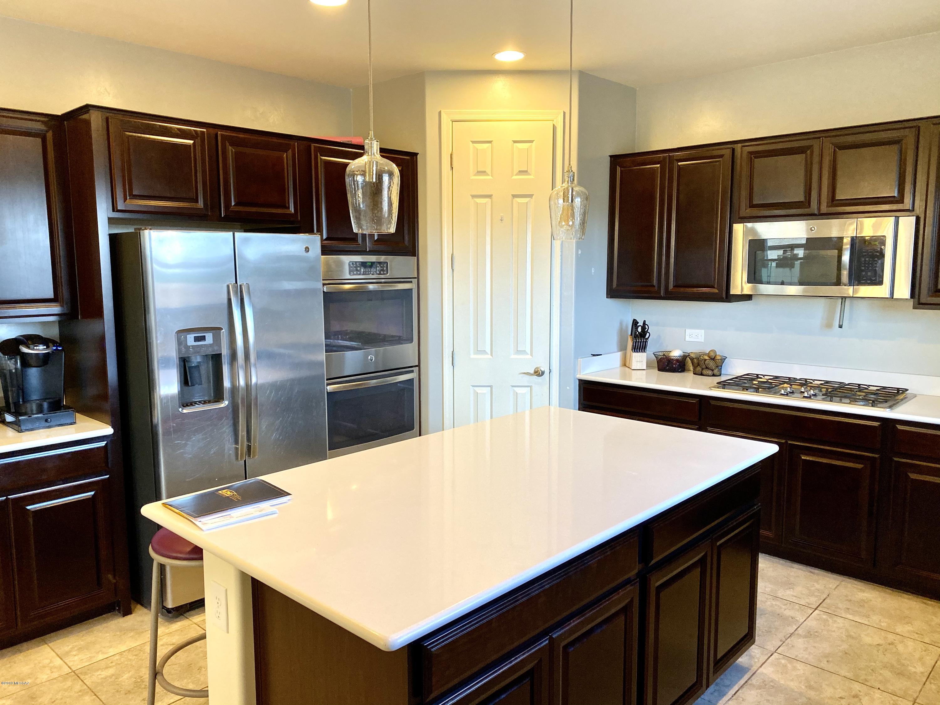 Interstate 10 and Kolb Road - Residential
