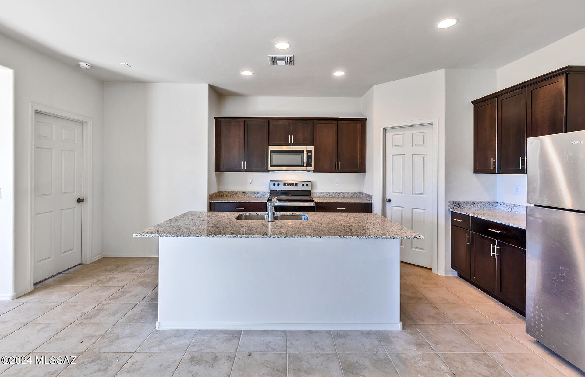 La Estancia De Tucson SQ20182610609 - Residential