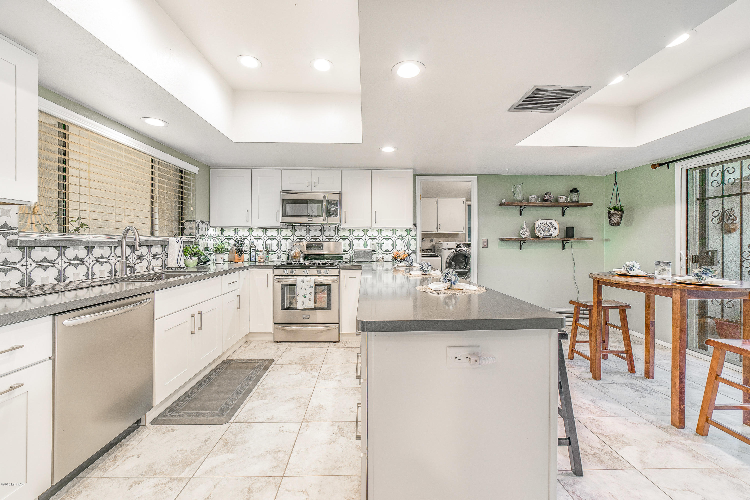 Sabino Vista Knolls (61-135) - Residential